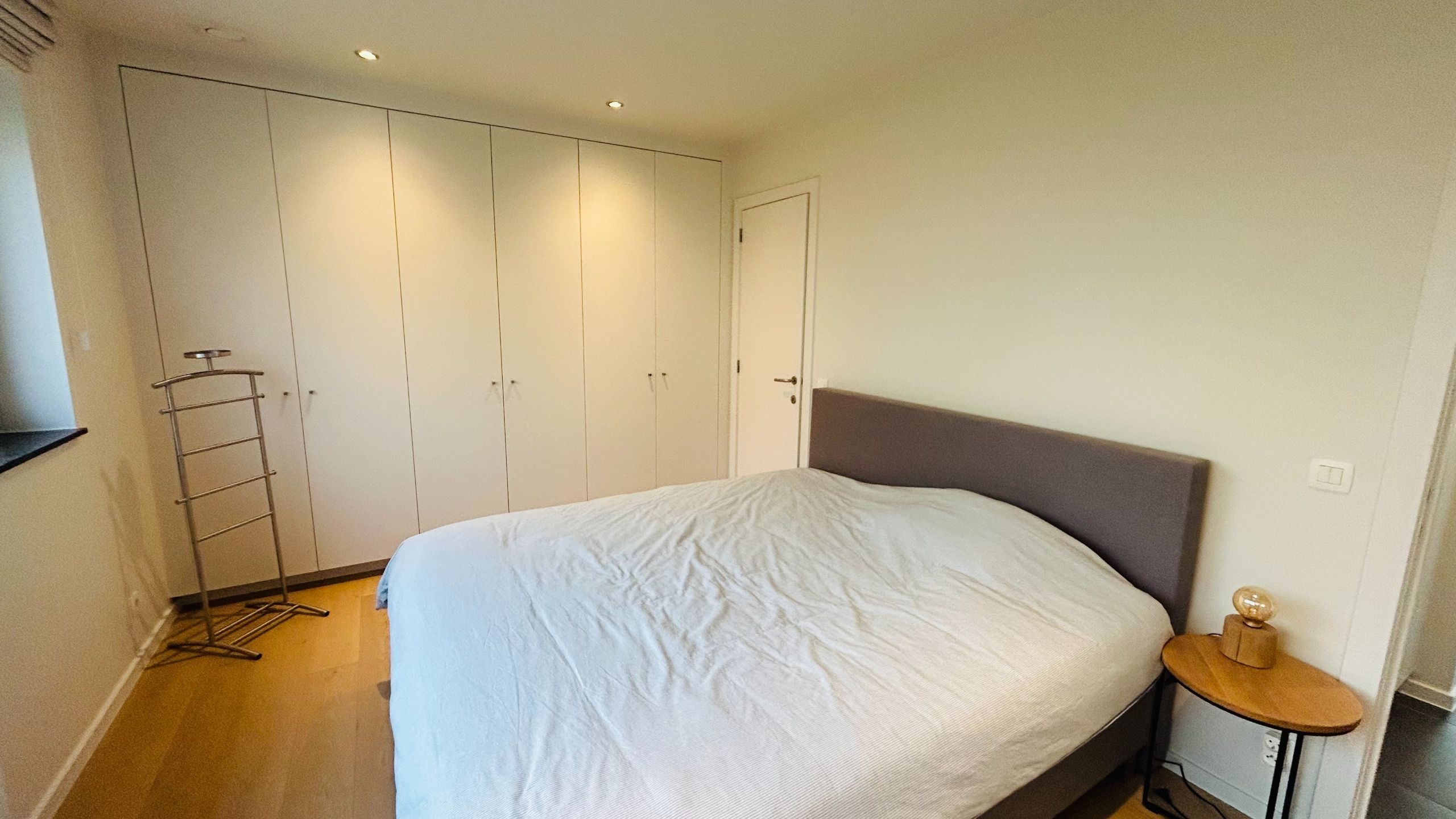 Prachtig en centraal gelegen appartement met 1 slaapkamer, terras en autostaanplaats foto 7