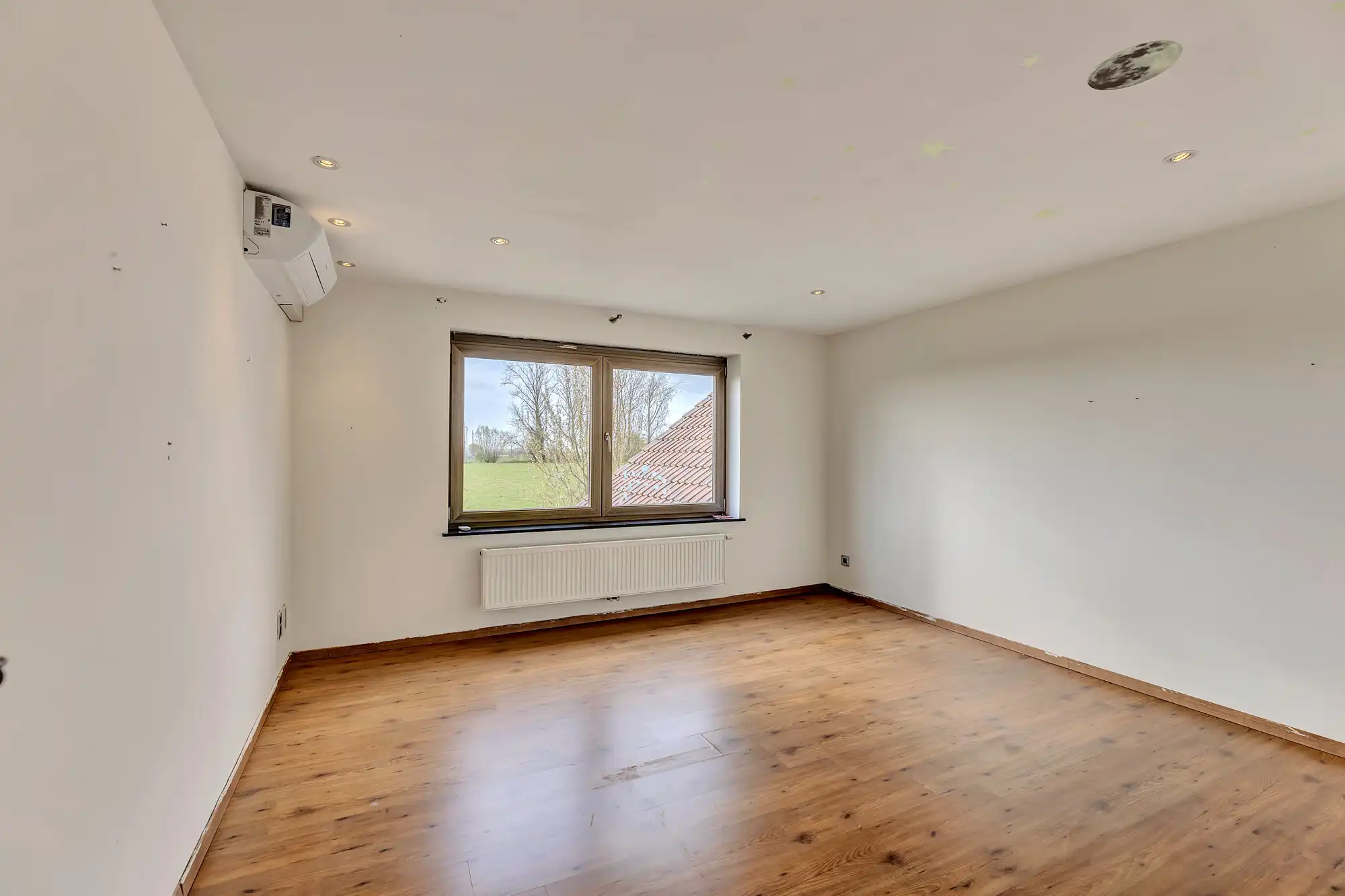 Zeer ruime woning met mogelijkheid zelfstandige activiteit foto 9