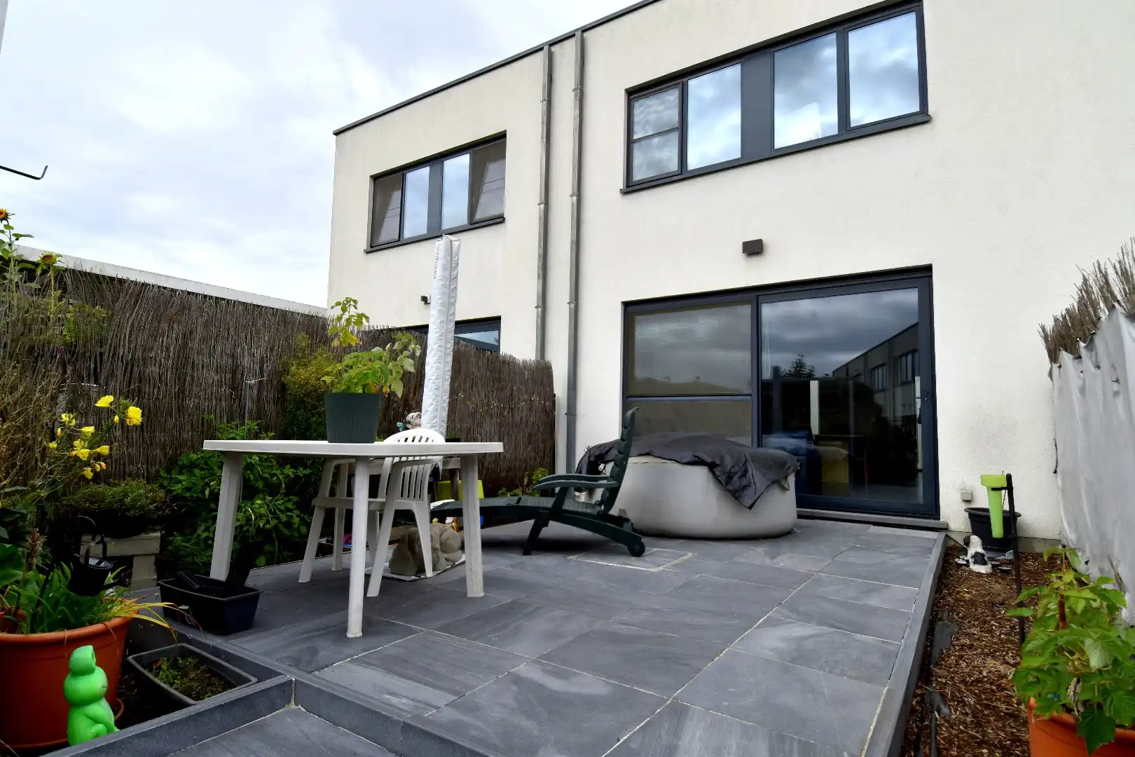 Instapklare gezinswoning (BJ 2013) met 3 slaapkamers, tuin én carport te koop in Heule foto 16