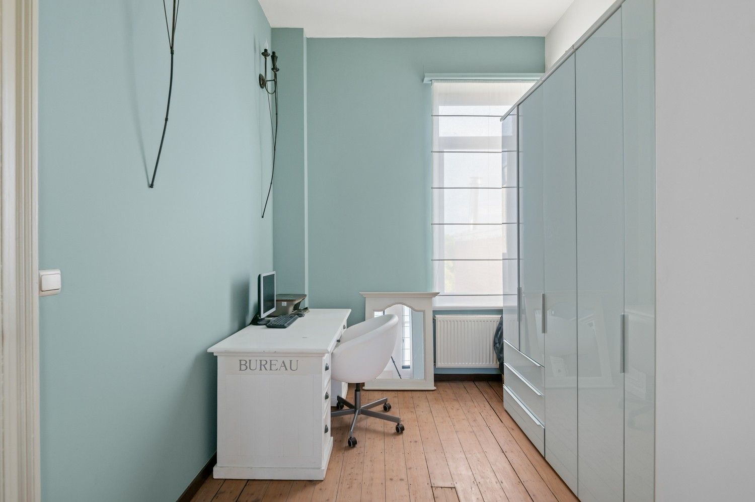 Prachtig herenhuis met 4 slaapkamers en tuin in Wijnegem! foto 28