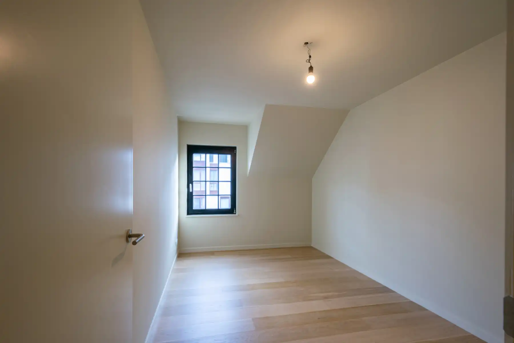 VOLLEDIG GERENOVEERD APPARTEMENT MET LIFT foto 14