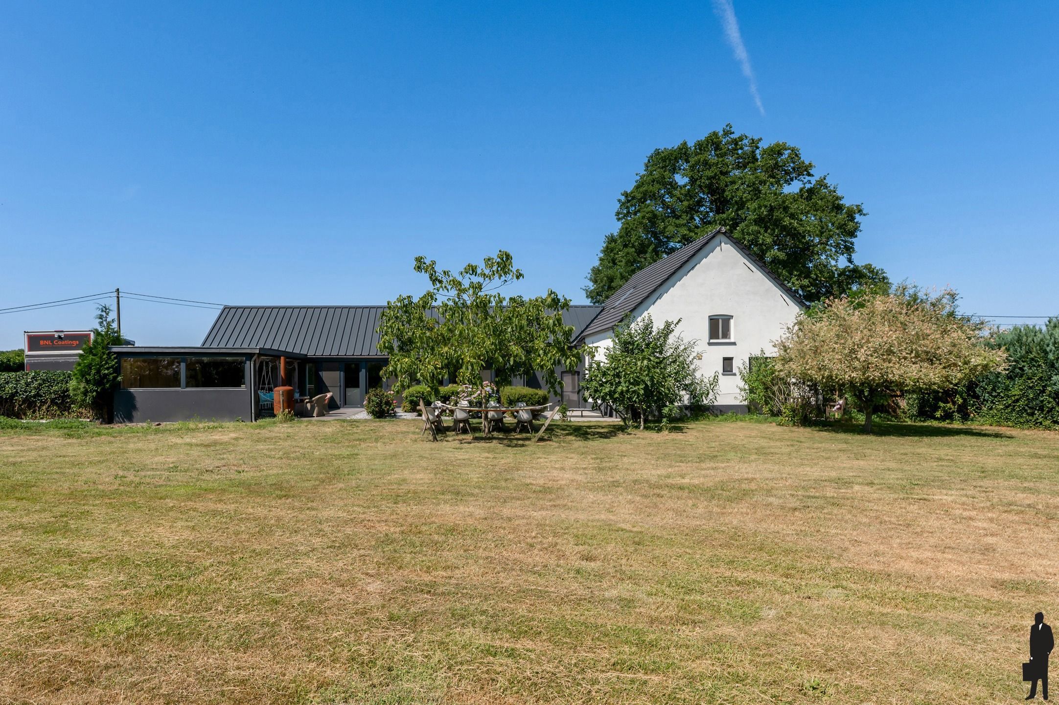 Idyllisch gelegen hoeve met 5 slpk, 2 badk. in Weelde foto {{pictureIndex}}