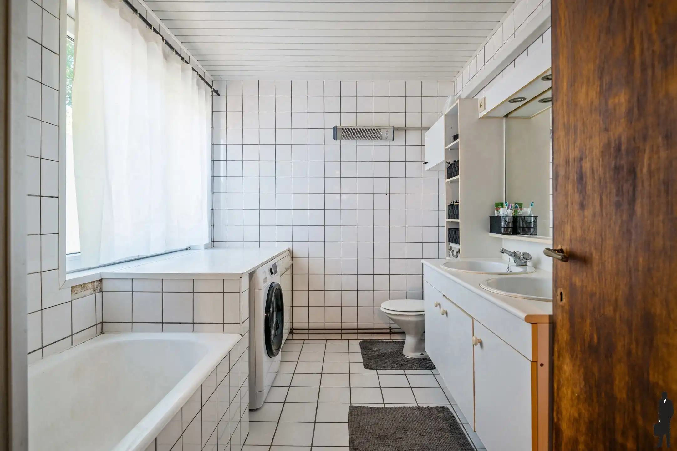 Te renoveren HOB in het centrum van Hove foto 21
