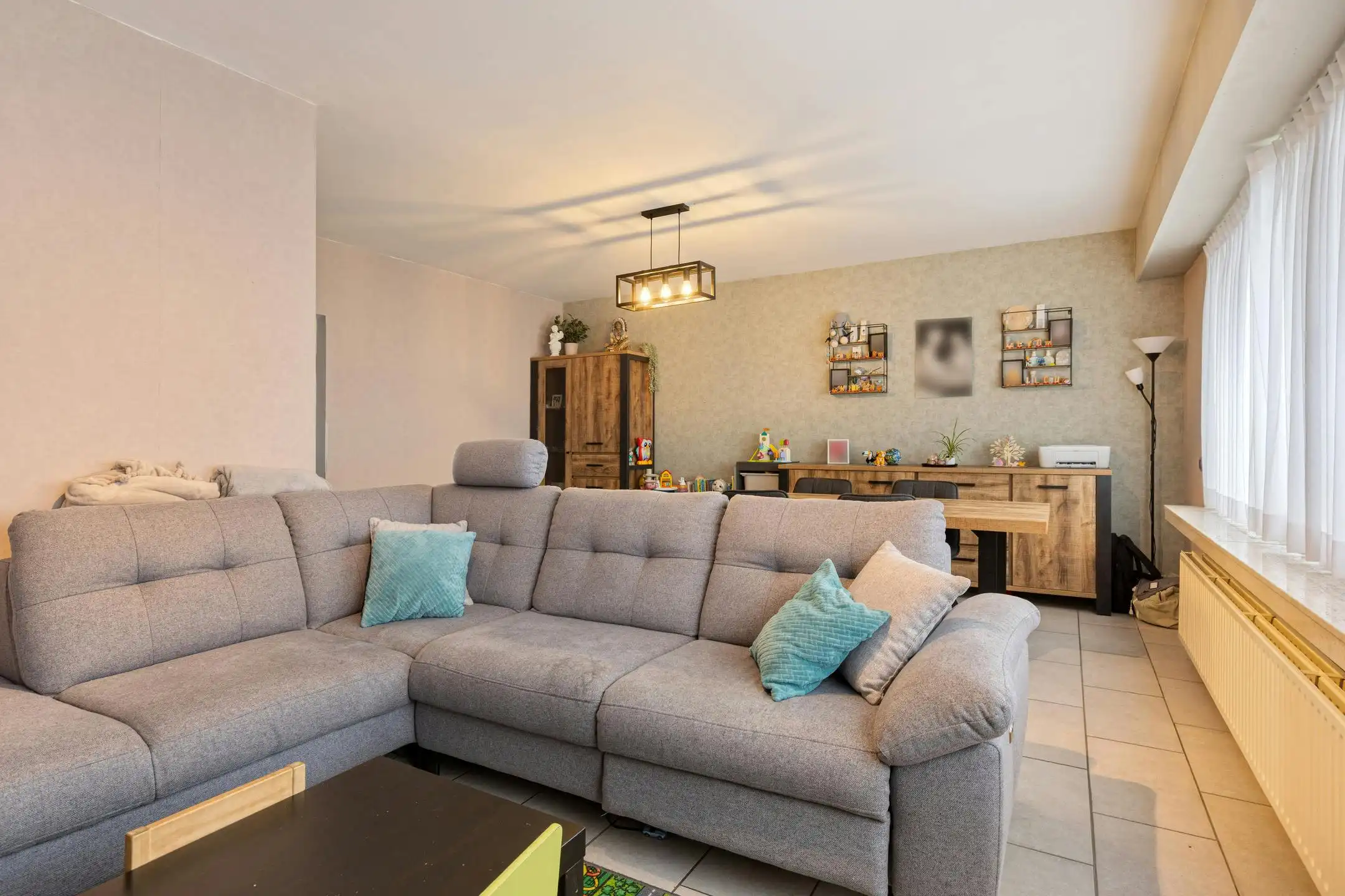 Gezinswoning met 3 slaapkamers en ruime garage op topligging foto 4