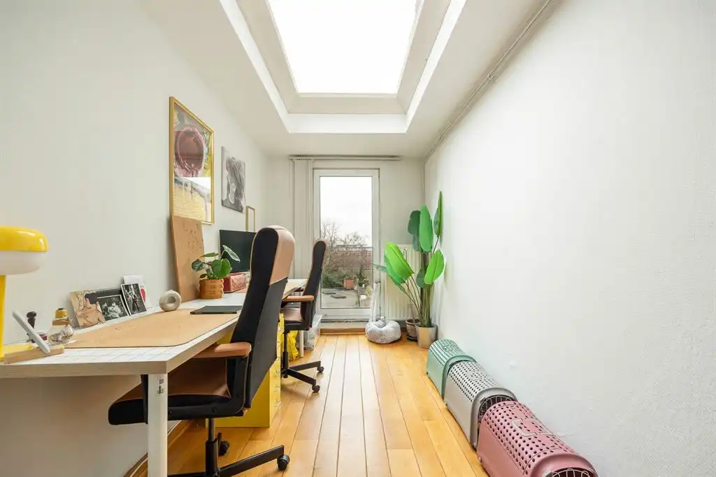 Uitzonderlijk ruime, statige herenwoning foto 24