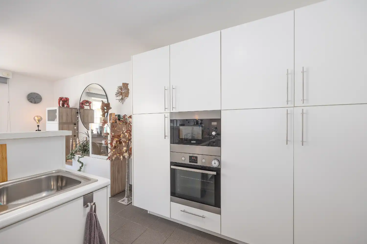 Ruim drie slaapkamer hoek-appartement op centrale ligging! foto 16