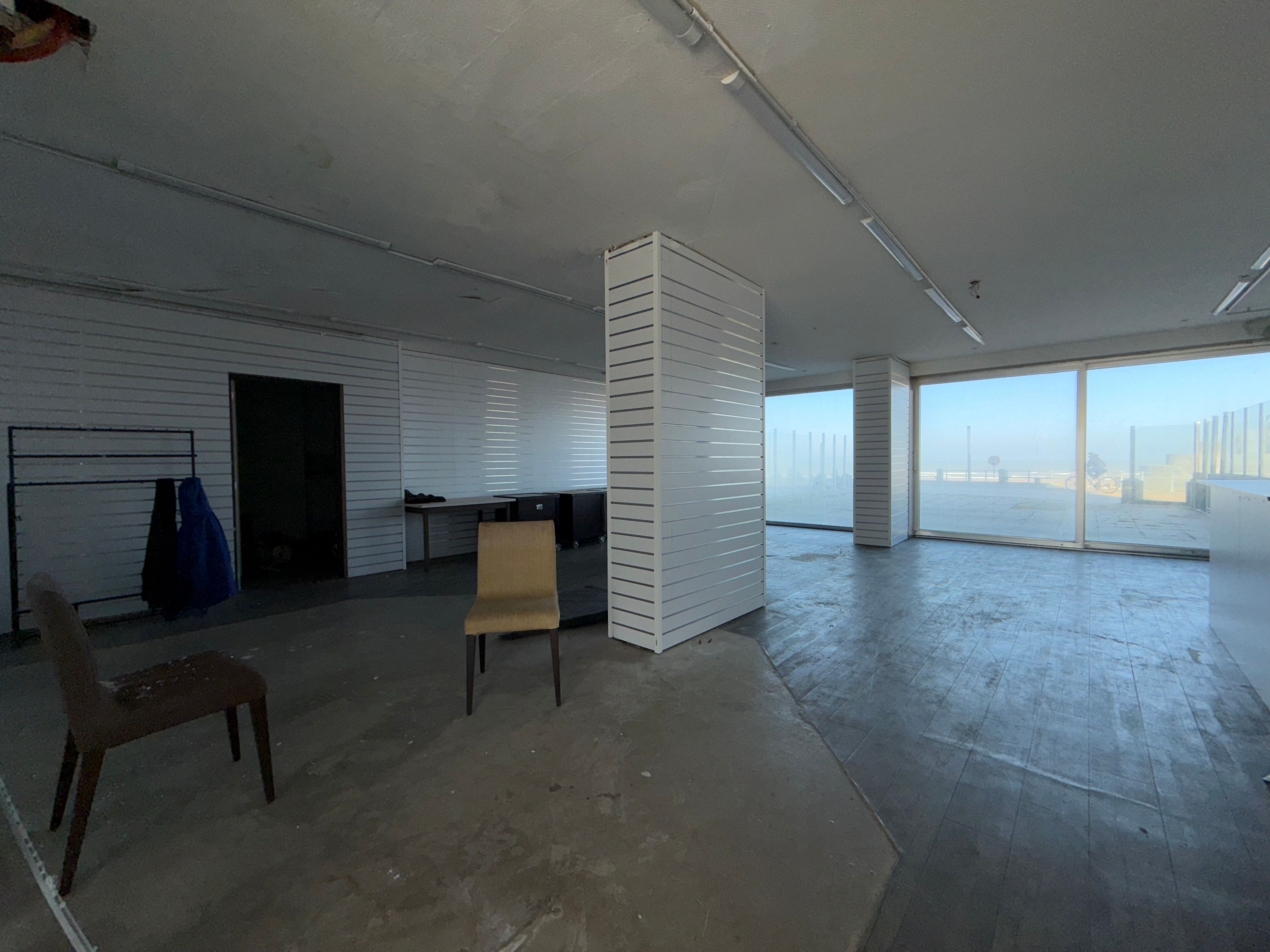 Handelsgelijkvloers op de zeedijk 385m² foto 4