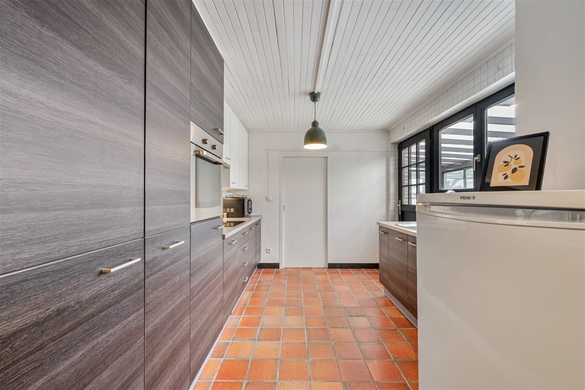 Charmante, gerenoveerde woning met bijgebouw, zuidgerichte tuin en uitstekende ligging foto 8