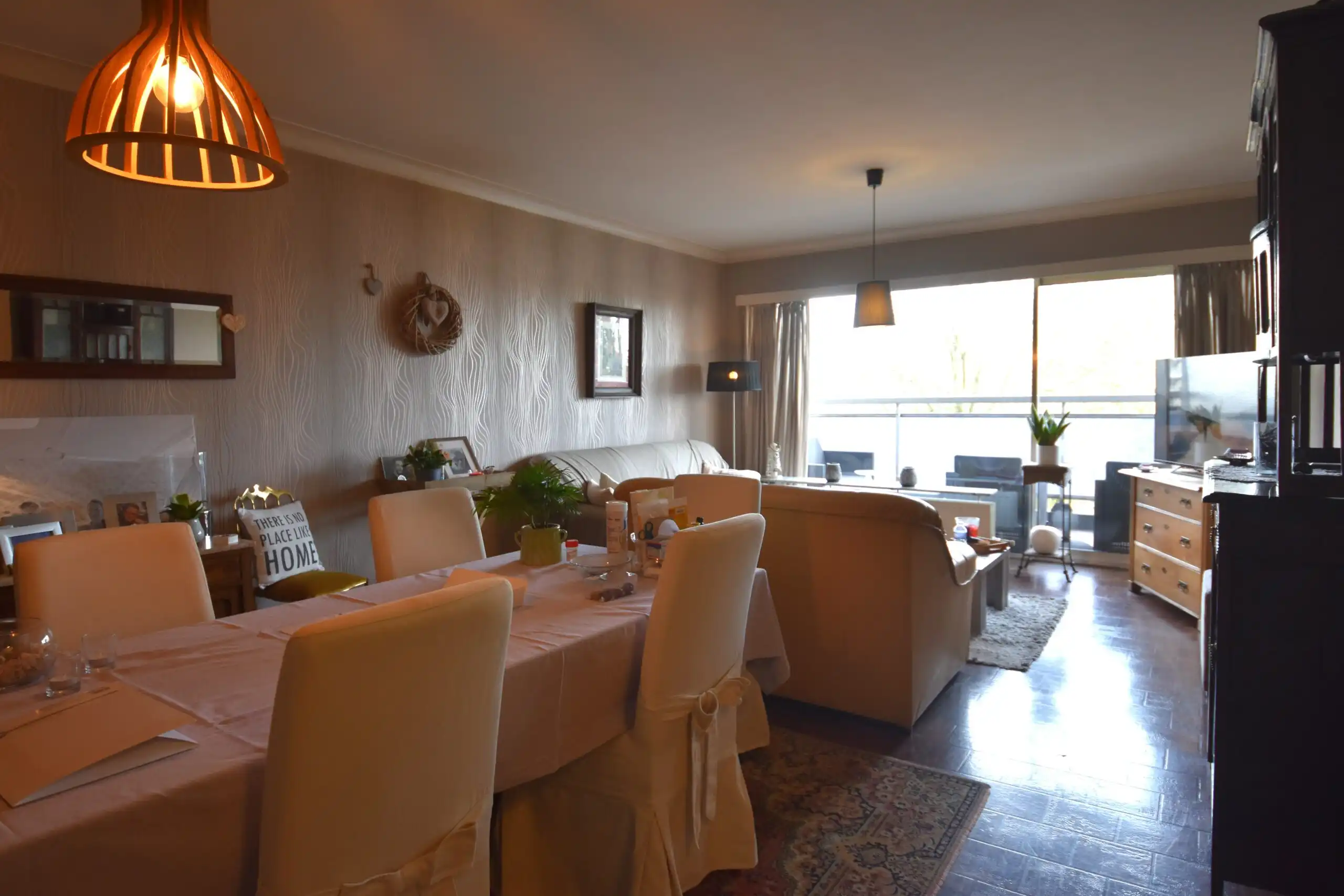 Licht, ruimte en topligging – ontdek dit charmante hoekappartement in Sint-Niklaas foto 3