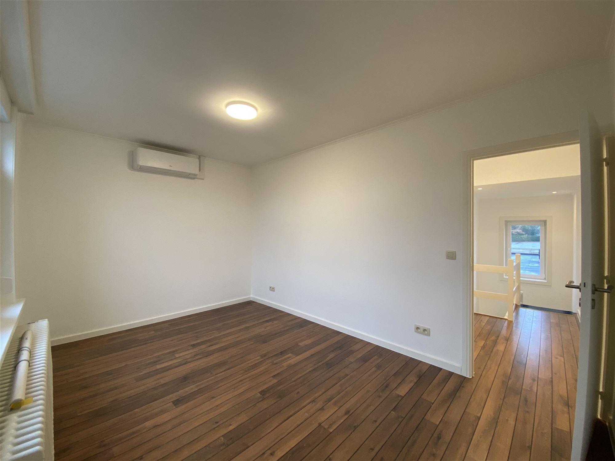 Recent gerenoveerde woning met tuin en garage  foto 13