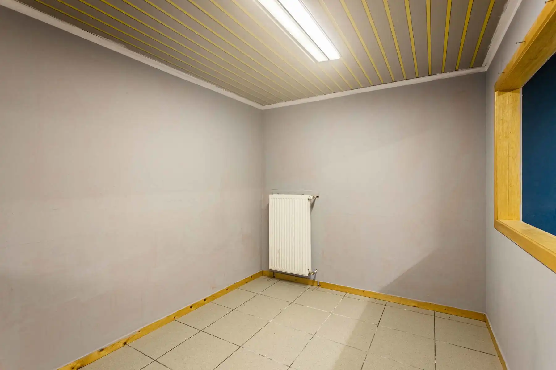 Polyvalente woning met tuin:  momenteel 2 appartementen garage en groot magazijn! foto 10