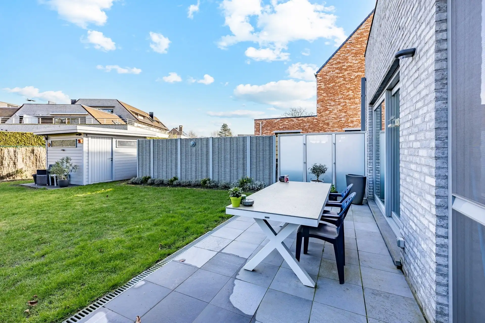 Topappartement met 2 slaapkamers en tuin! foto 13