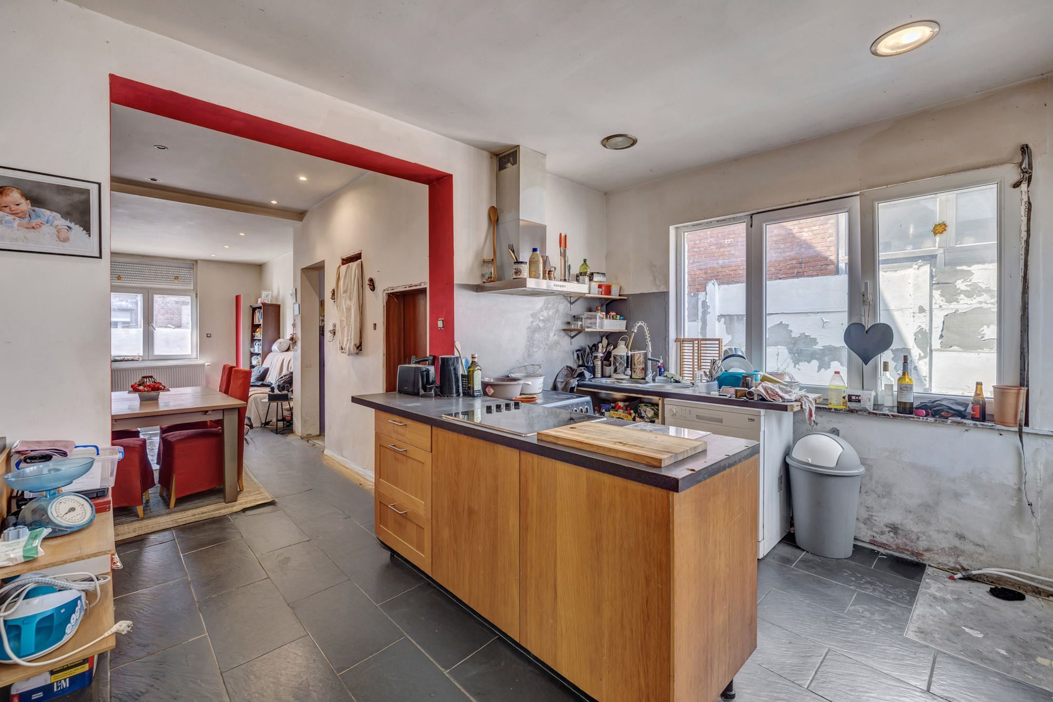 Te renoveren woning te koop in Lebbeke met garage foto 8