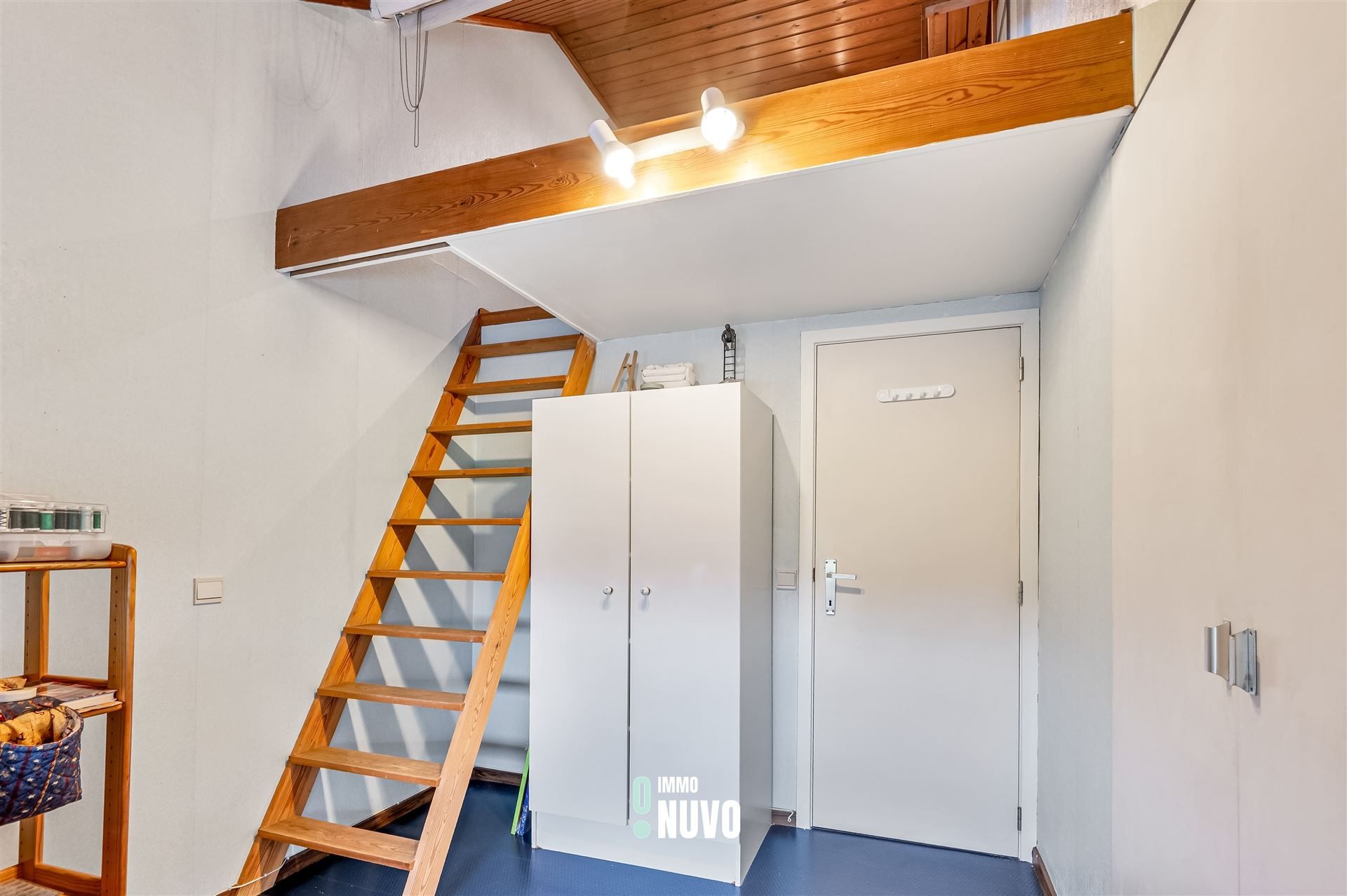 Instapklare open bebouwing met 4 slpks, tuin en garage foto 15