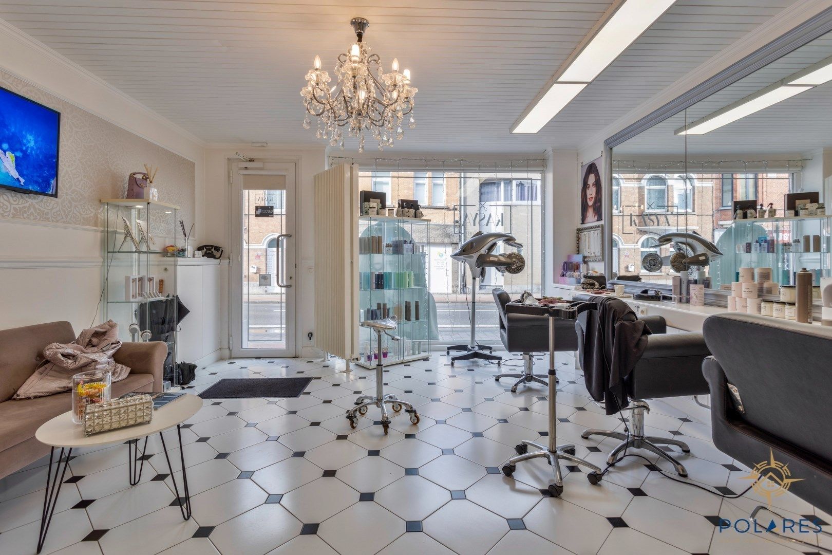 Goed gelegen investeringspand in centrum Sterrebeek foto 4