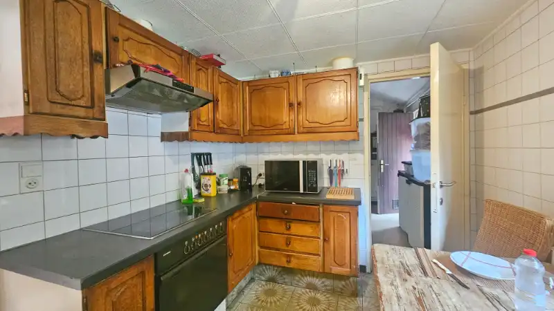 Gelijkvloers landhuis van 89m² op een perceel van 7a89ca foto 7