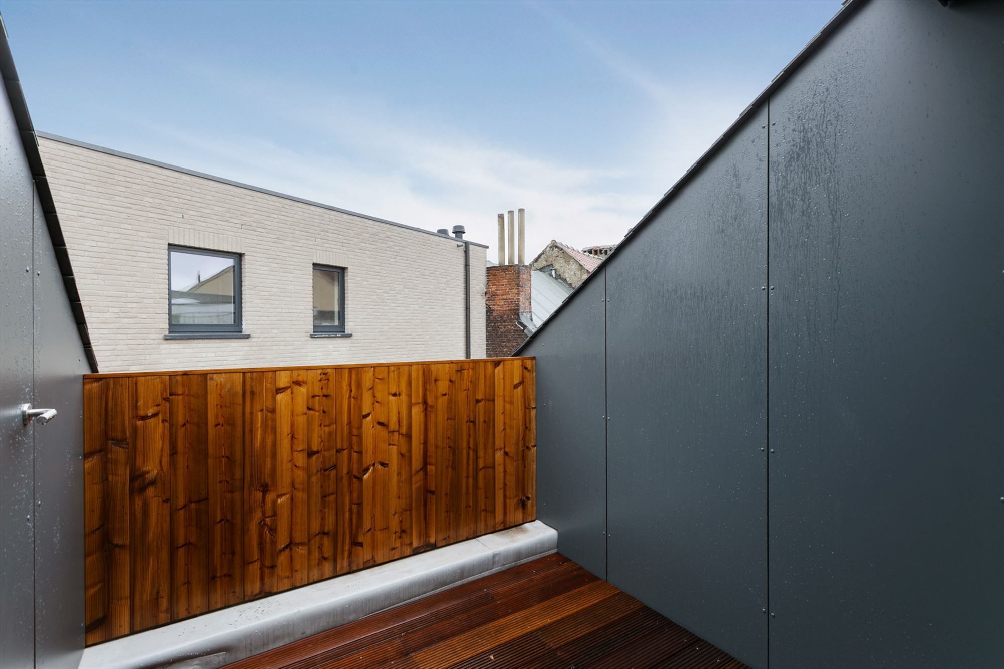 Recent duplex appartement met terras foto 10