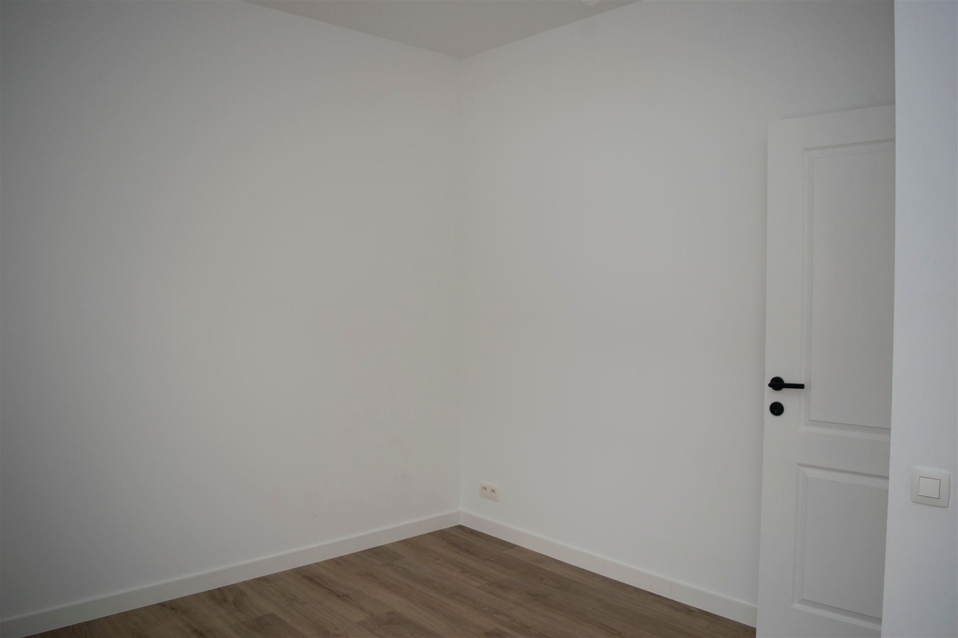 Prachtig gerenoveerde woning met tuin foto 20