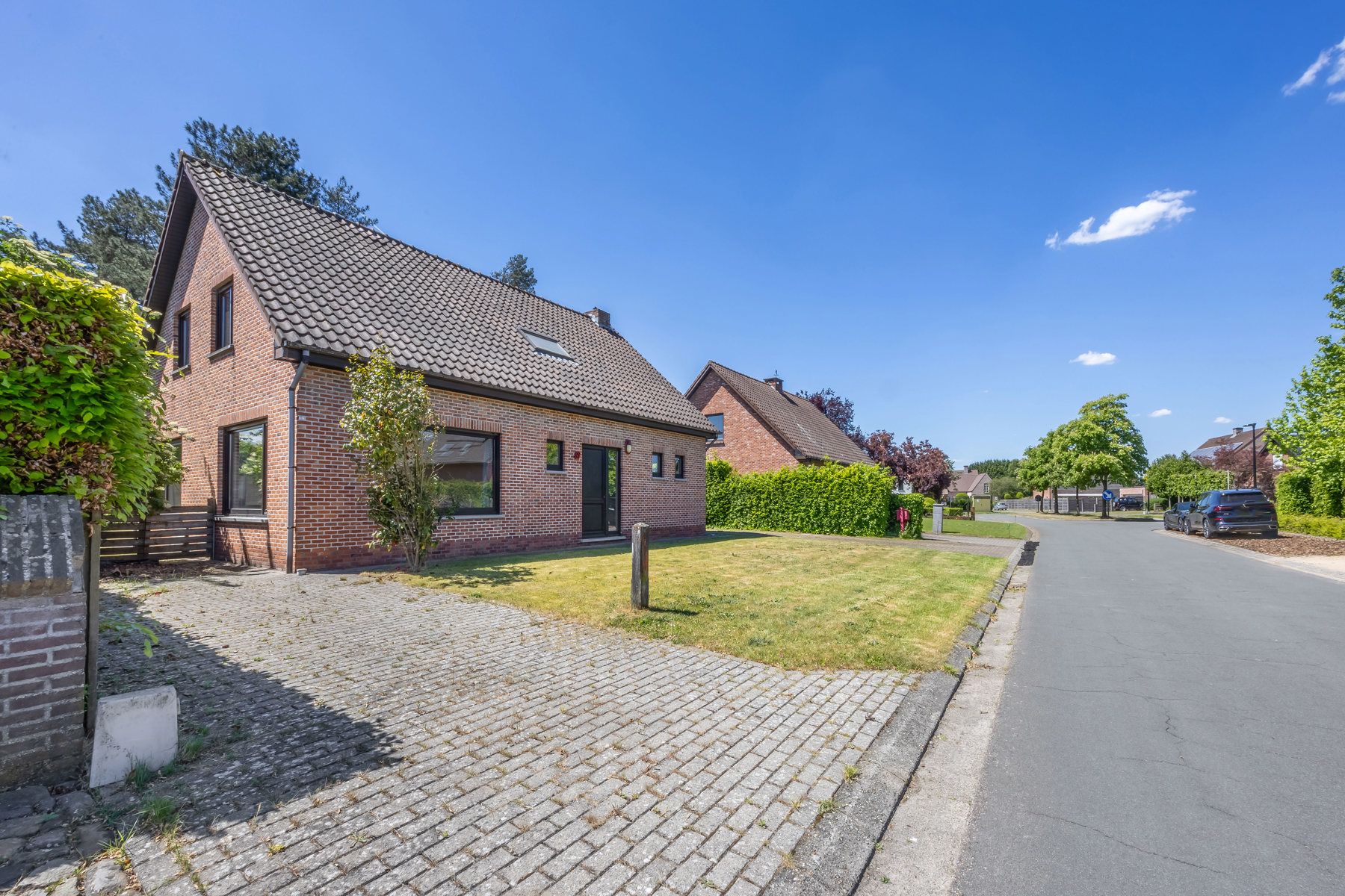 Huis te koop foto {{pictureIndex}}