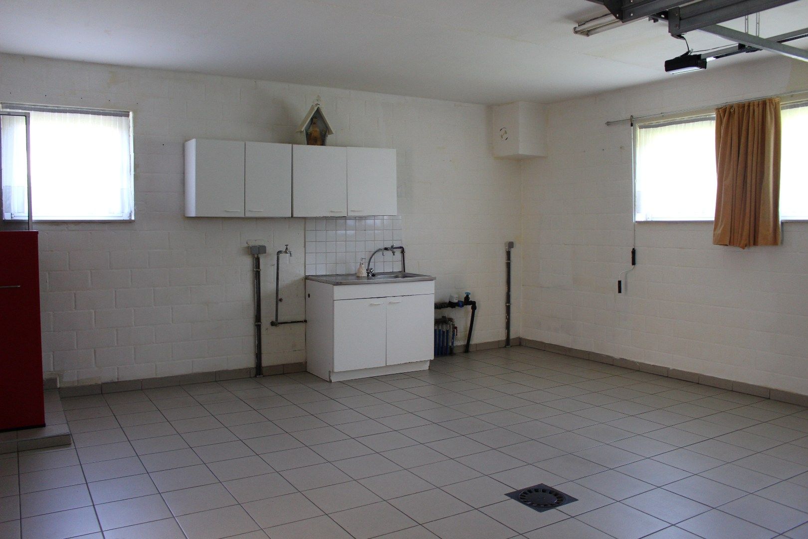 Rustig gelegen woning met grote tuin foto 19