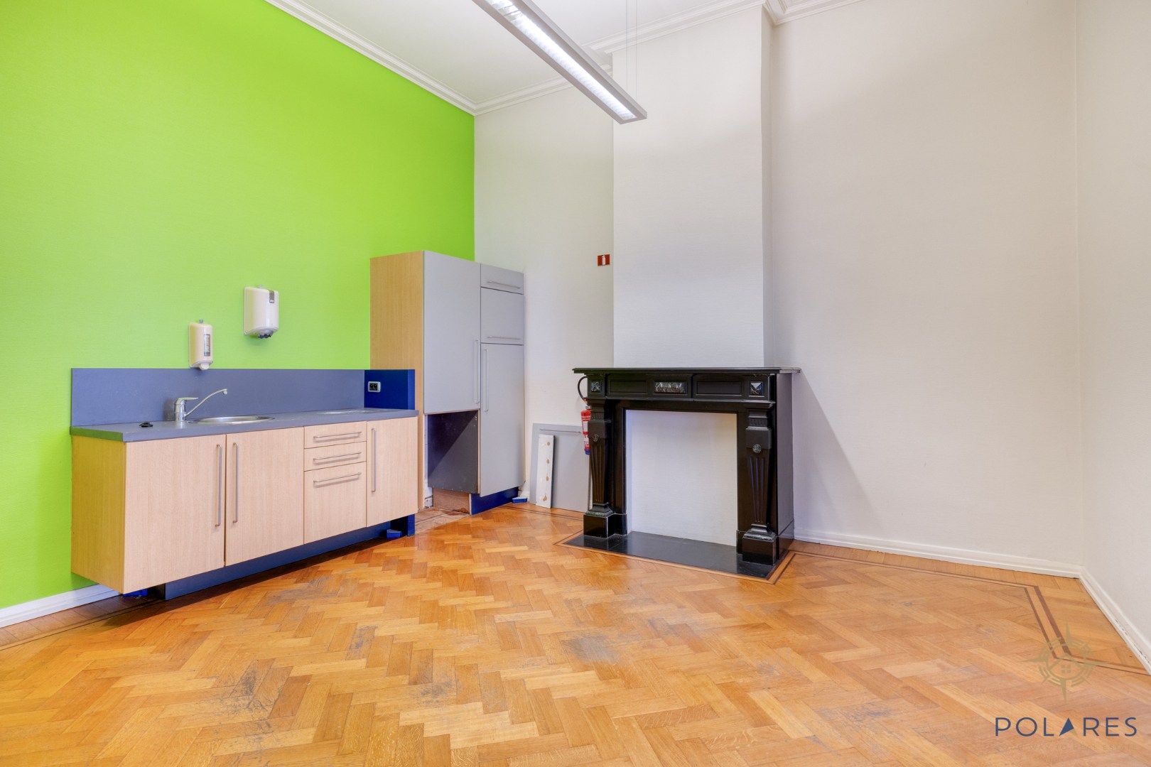 Zeer groot kantoorpand in de winkelstraat van Vilvoorde foto 17