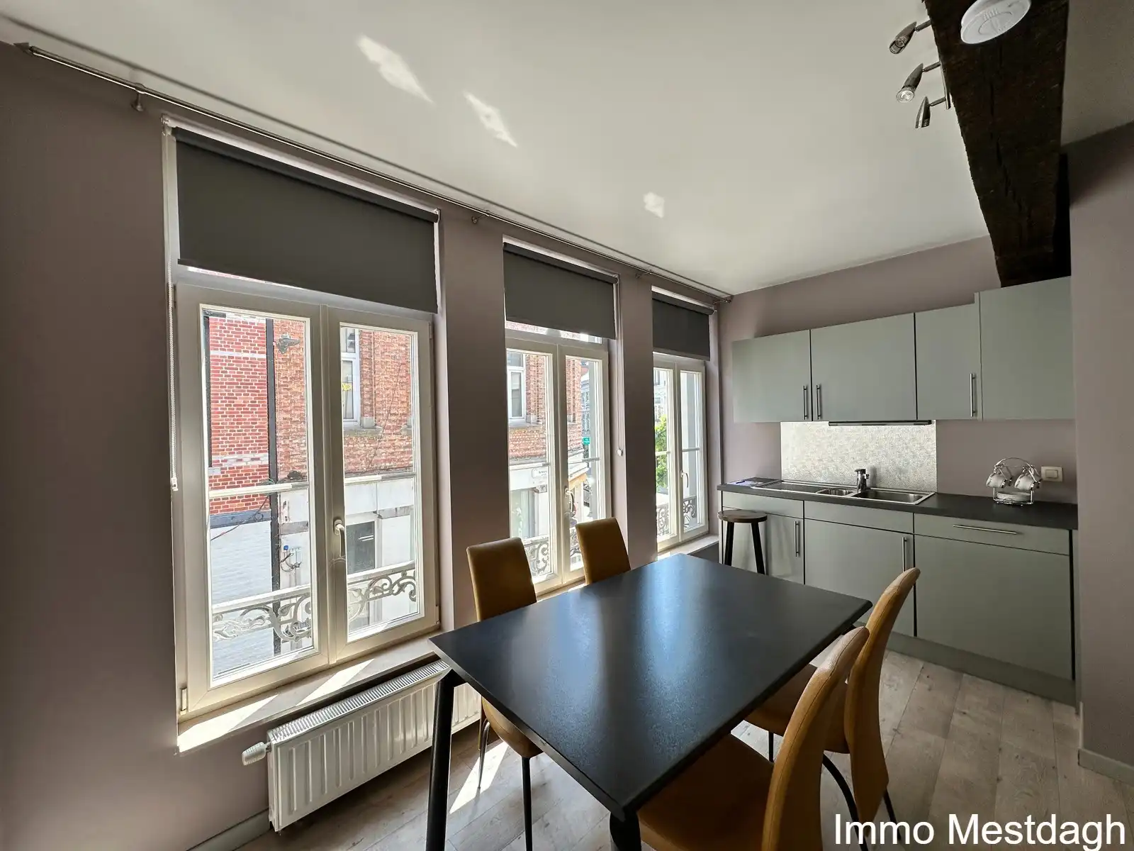 Te huur: Comfortabel & modern centrumappartement in Diest foto 3