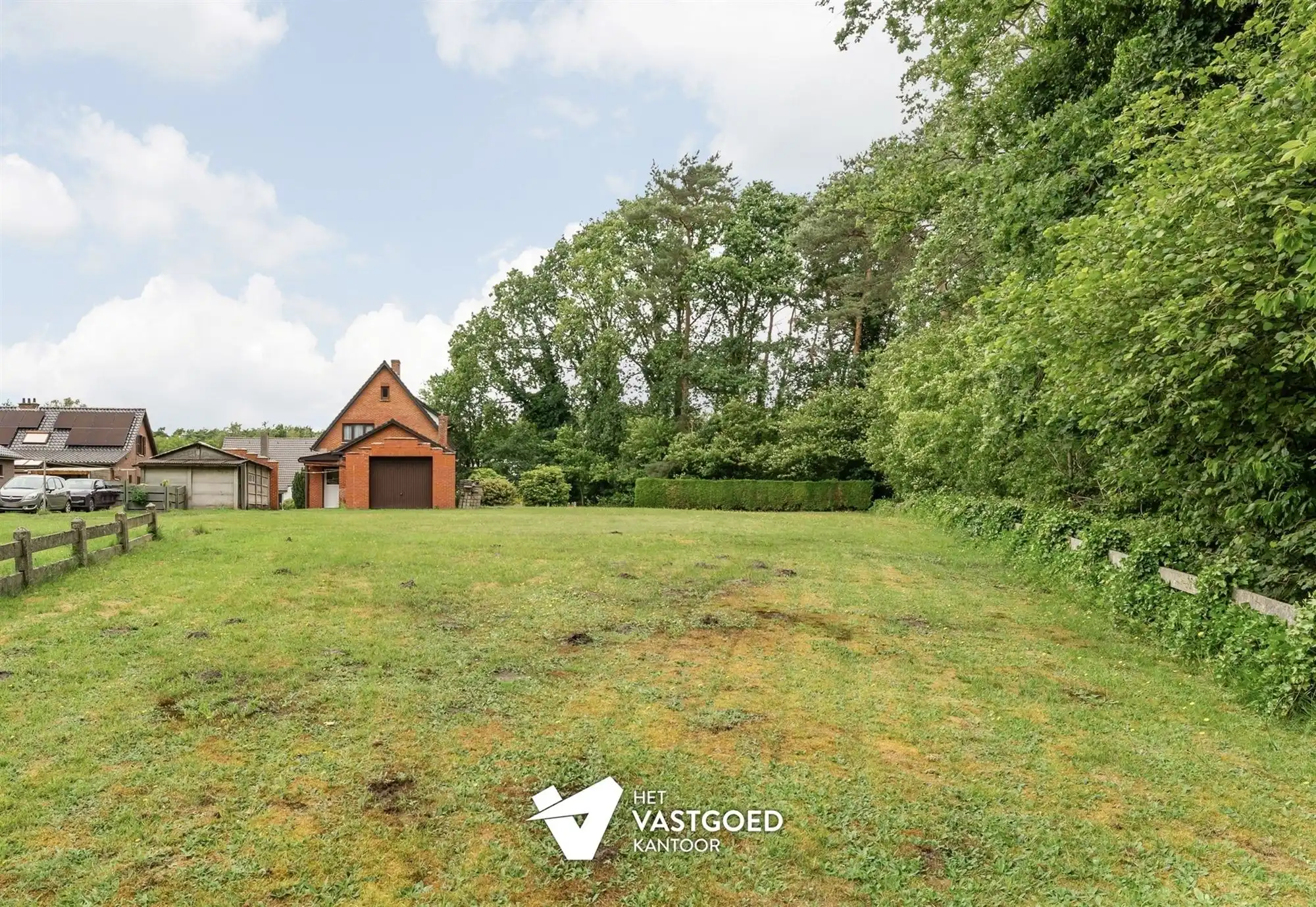 OP TE FRISSEN KARAKTERVOLLE WONING UITERST RUSTIG GELEGEN TEN MIDDEN VAN HET GROEN OP EEN PERCEEL VAN 20A16CA TE OOSTHAM foto 25