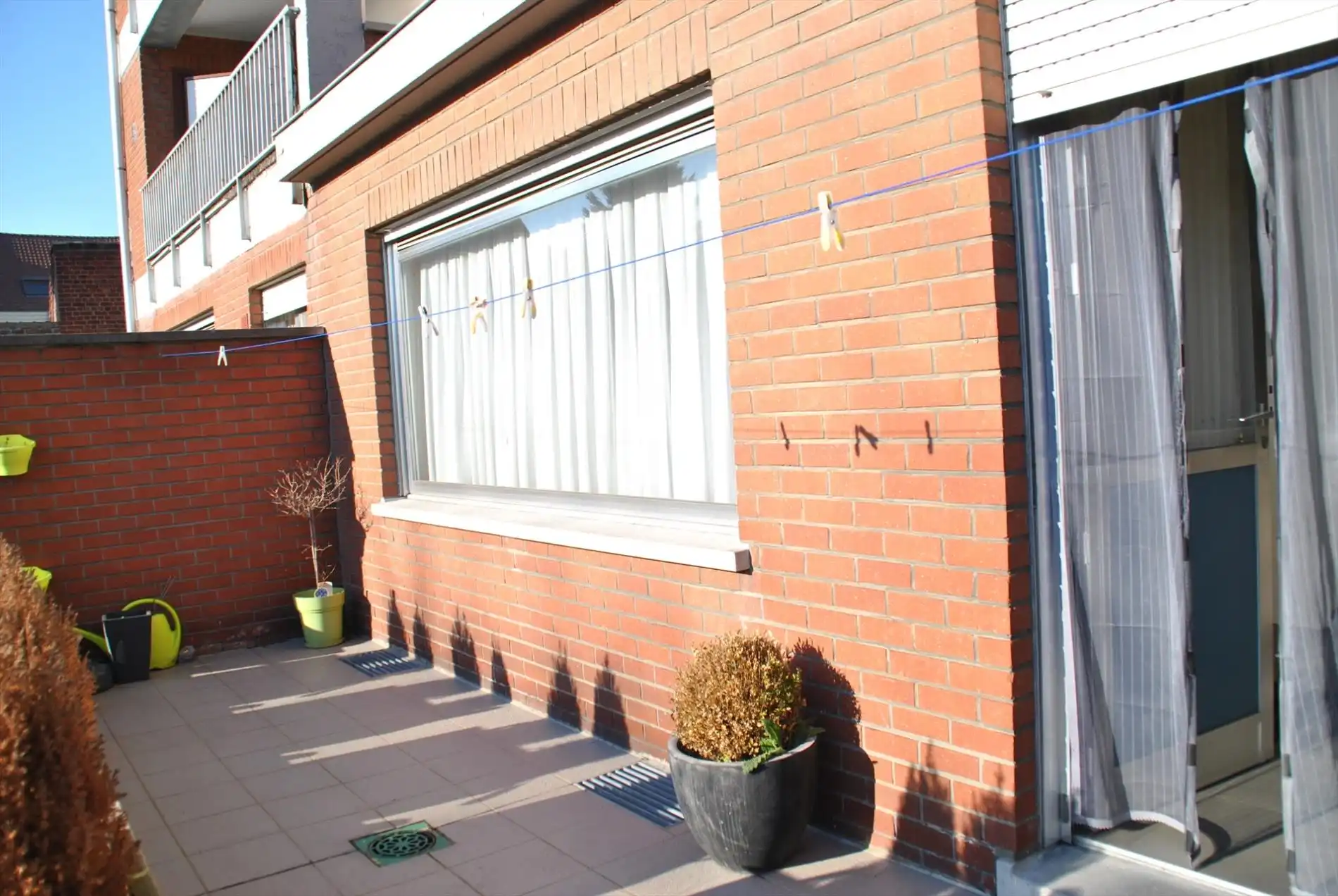Zonrijk, ruim en gelijkvloers appartement met 2 slaapkamers, garage en zuidgericht terras … foto 15
