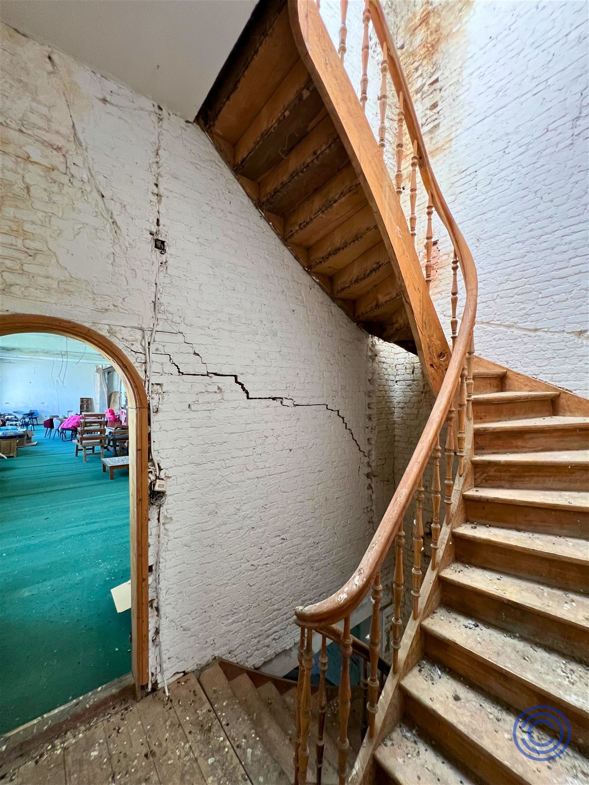 Uniek gebouw met enorm potentieel! foto 7