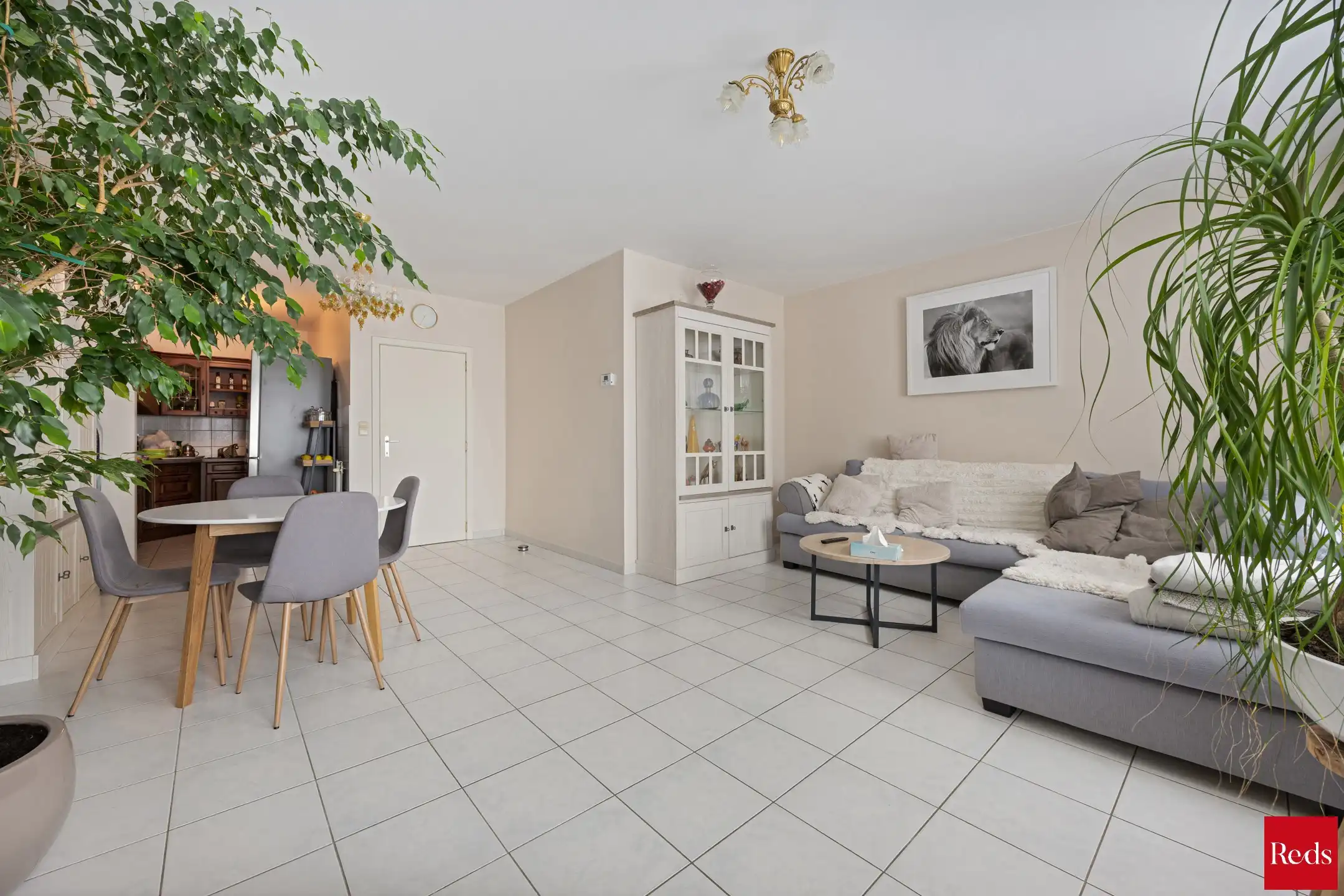 Opbrengsteigendom met 3 verhuurde appartementen nabij stad  foto 20