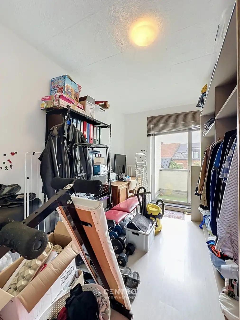 APPARTEMENT (75 m²) met 2 SLK, terras  én GARAGE (moto's, fietsen,...) op een centrale ligging te Roeselare - Perfect voor comfortabel wonen of als OPBRENGSTEIGENDOM ! foto 13