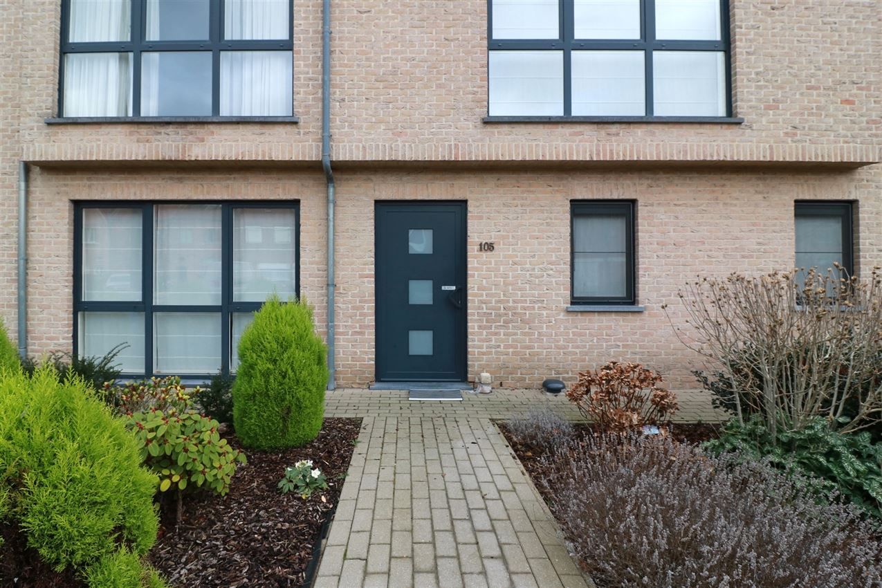 Gunstig gelegen, gelijkvloers appartement met 2 slpk. en terras foto 2