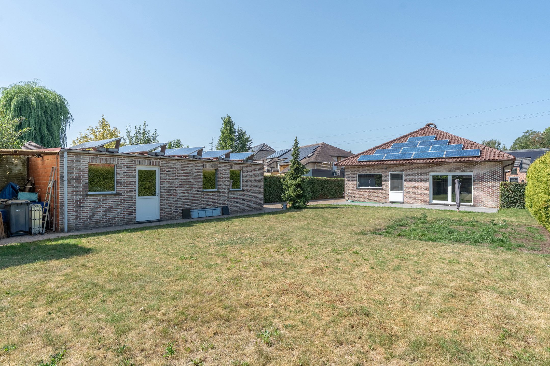 Vrijstaande woning met 3 slpk , garage en tuin te Beerse. foto 18