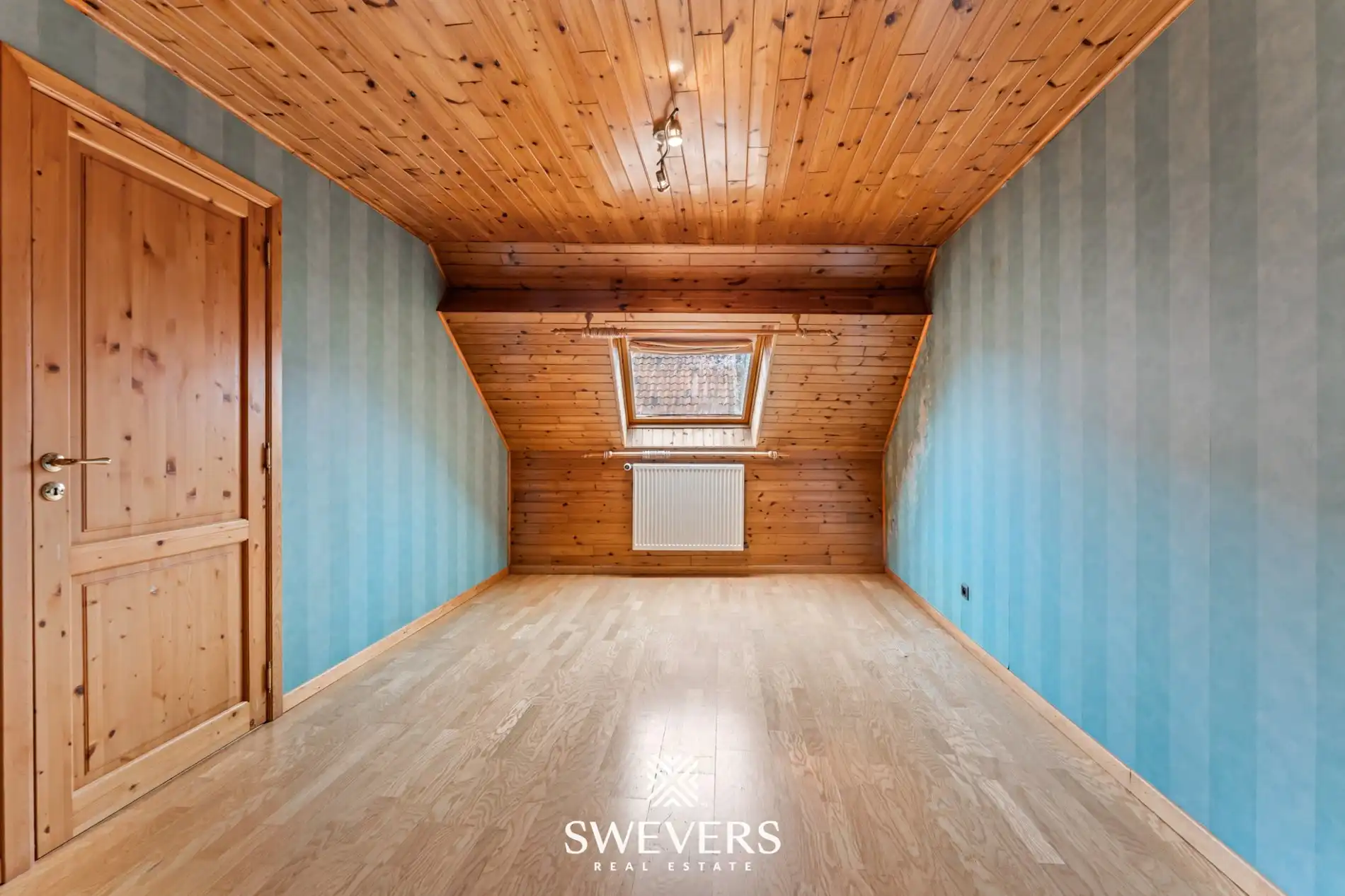 Instapklaar handelspand met woonst en tuin in Herk-de-Stad foto 19