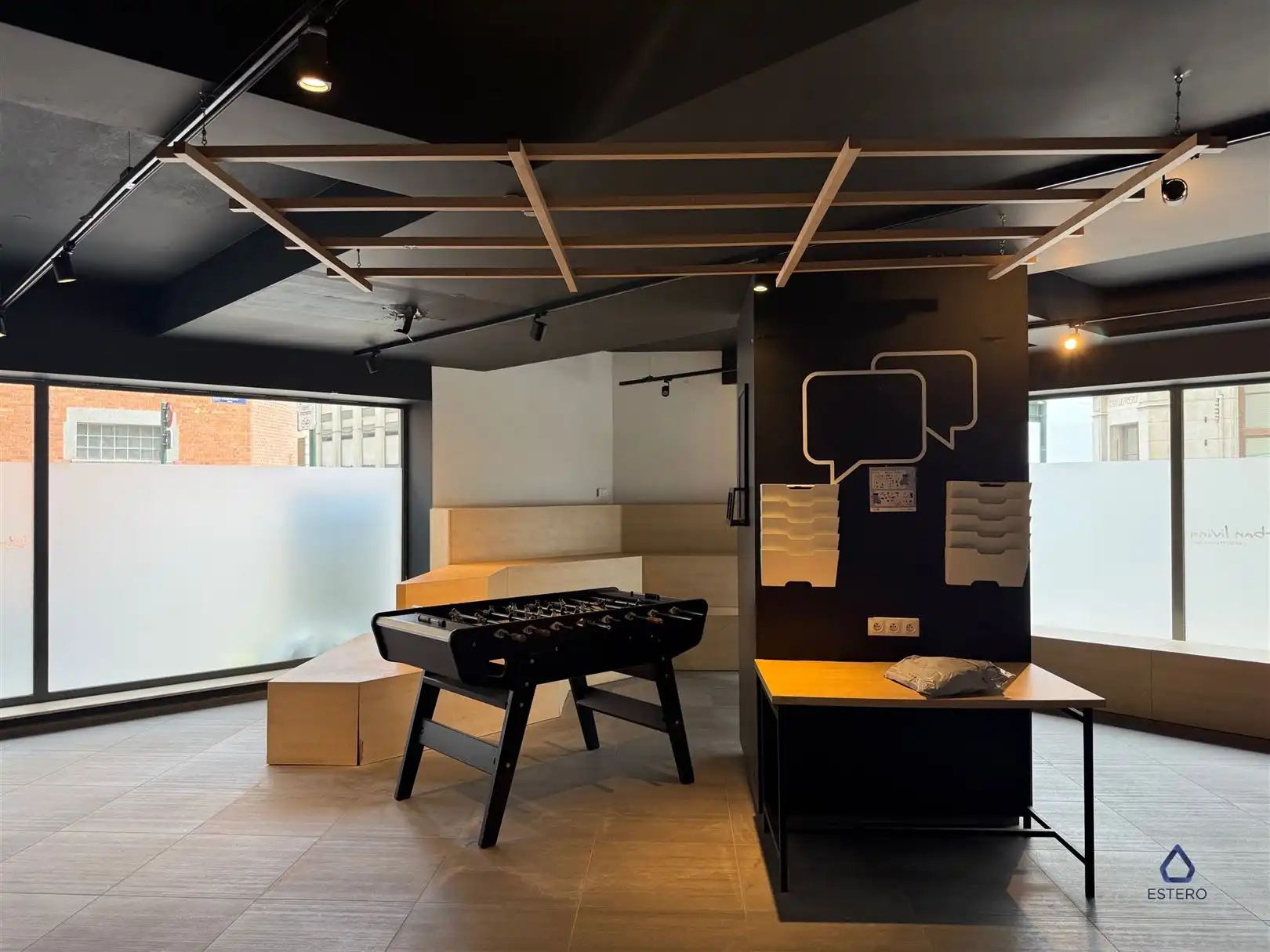 Studio in trendy wijk TE HUUR! foto 3