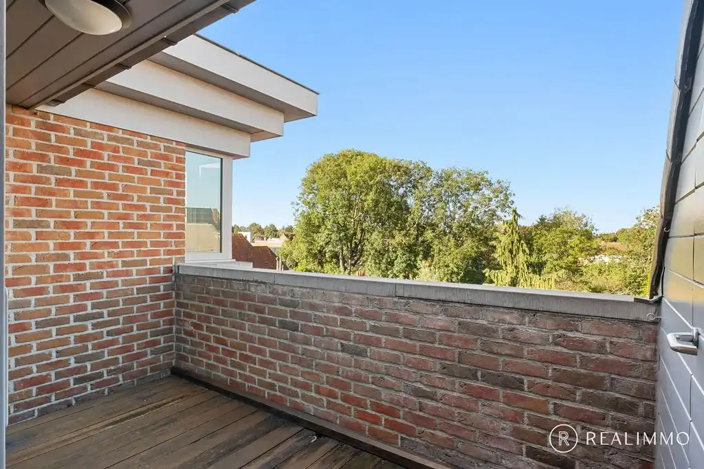 Ruim appartement met 3 slaapkamers én garage in het hartje Zwevegem! foto 11