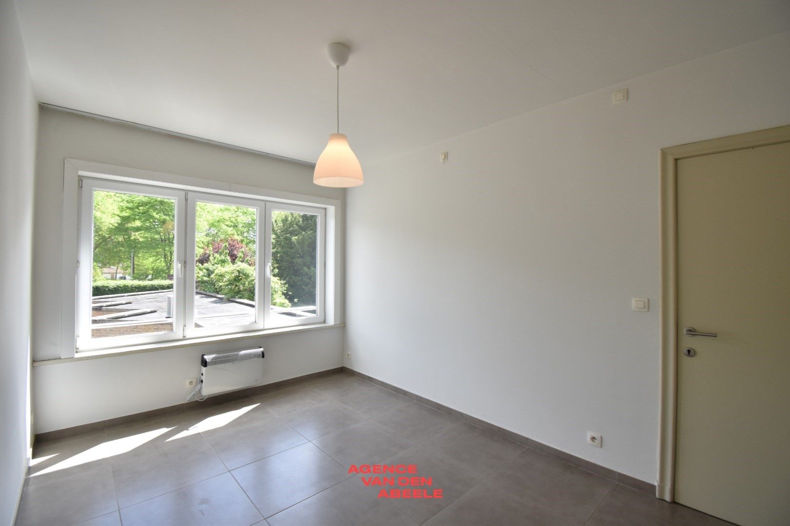 Instapklaar en charmant 2 slaapkamer appartement foto 11