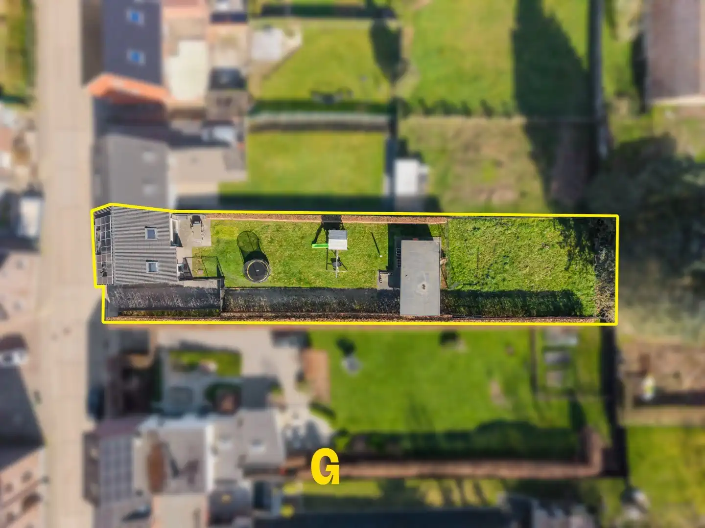 Hedendaagse woning in halfopen bebouwing met 3 slaapkamers, inpandige garage en tuin op 7a 48ca - EPC label A foto 2