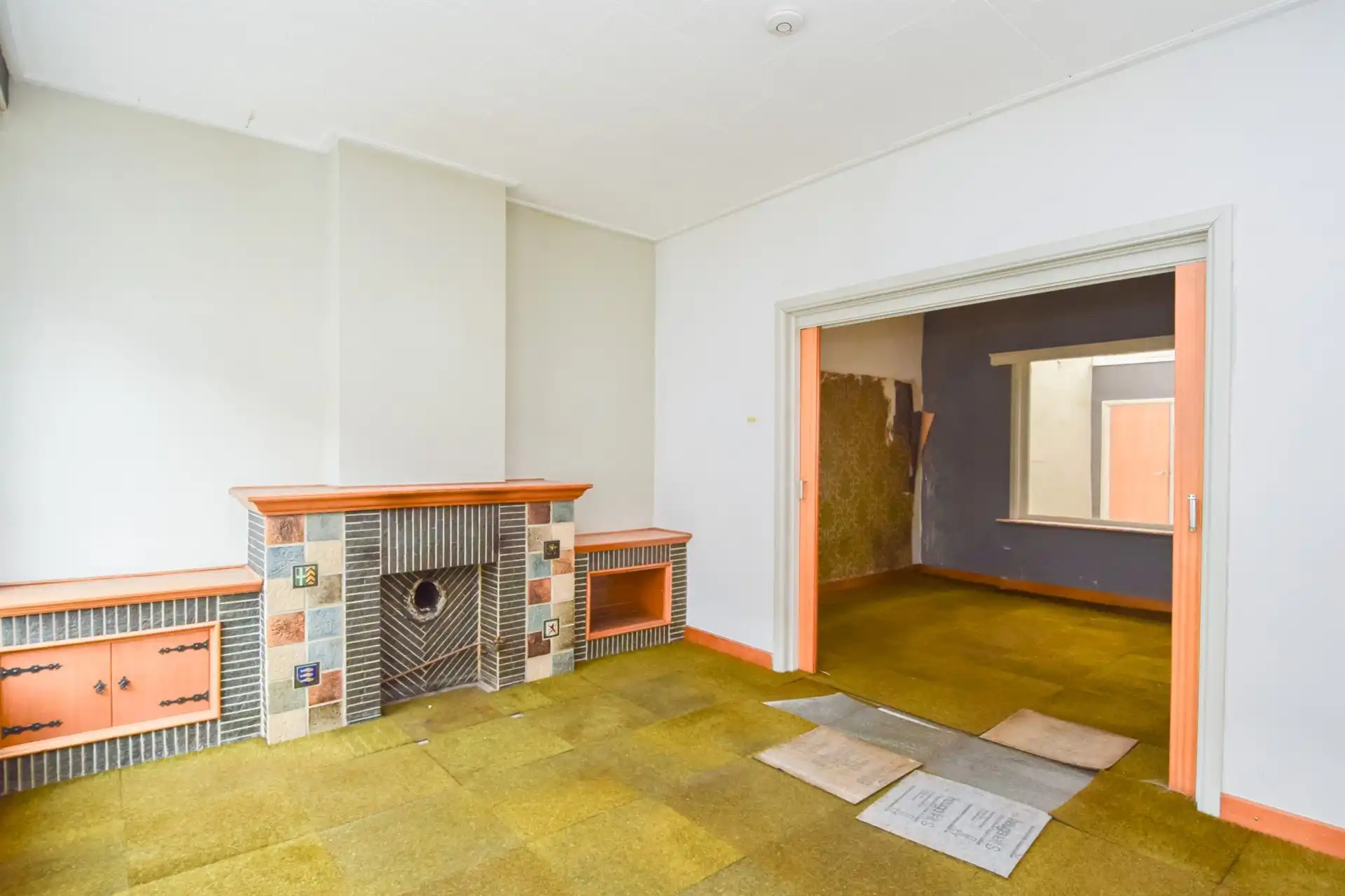 Te renoveren gezinswoning met ruime tuin in de dorpskern van De Klinge foto 3