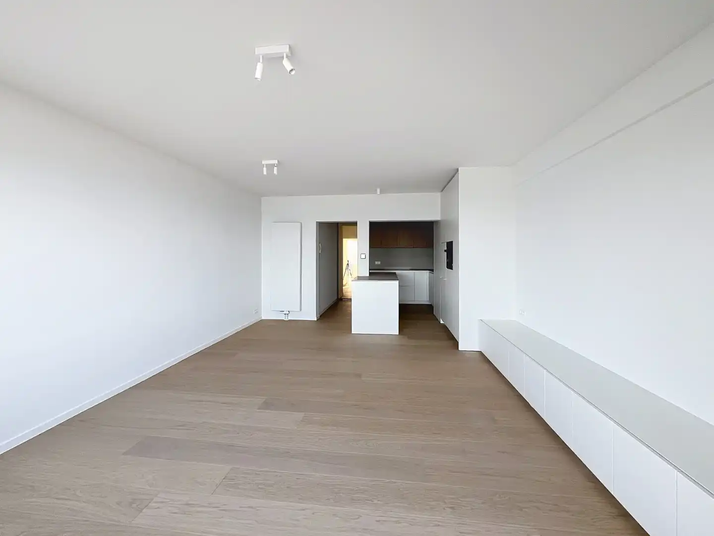Twee slaapkamer appartement (gerenoveerd 2025) met frontaal zeezicht foto 9