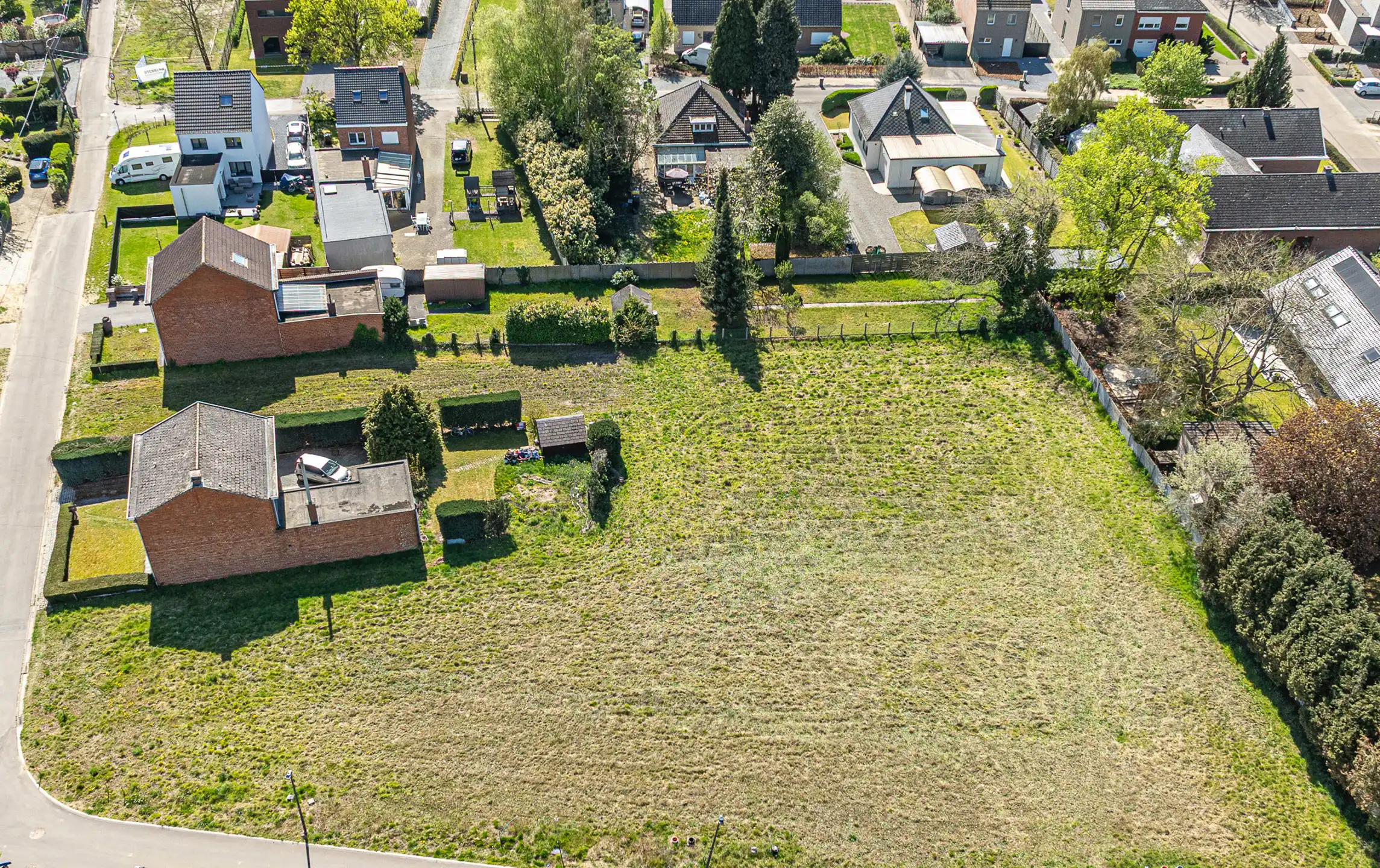 Mooi perceel van 6 are 18 ca voor half-open bebouwing foto 3