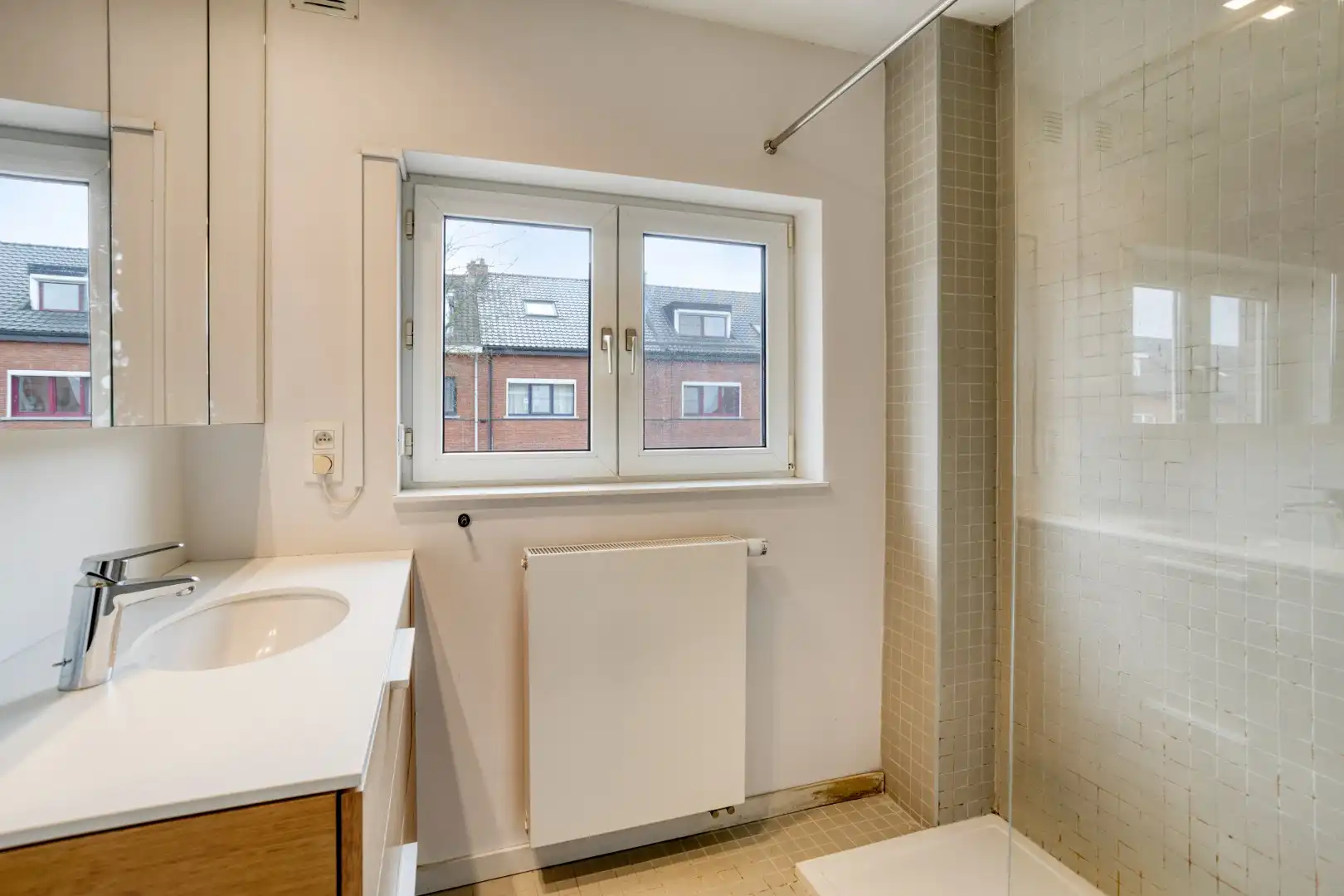 Woning met 4 slaapkamers, 2 badkamers, tuin, terras en autostaanplaats in Kessel-Lo! – EPC 206 kWh/m² - bewoonbare opp. 148 m² foto 17