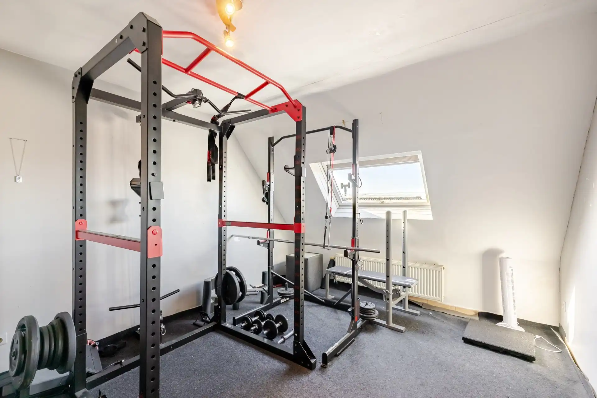 Ruime gezinswoning (225 m²) met 6 slaapkamers, garage en zonnige tuin in Oostende  foto 18