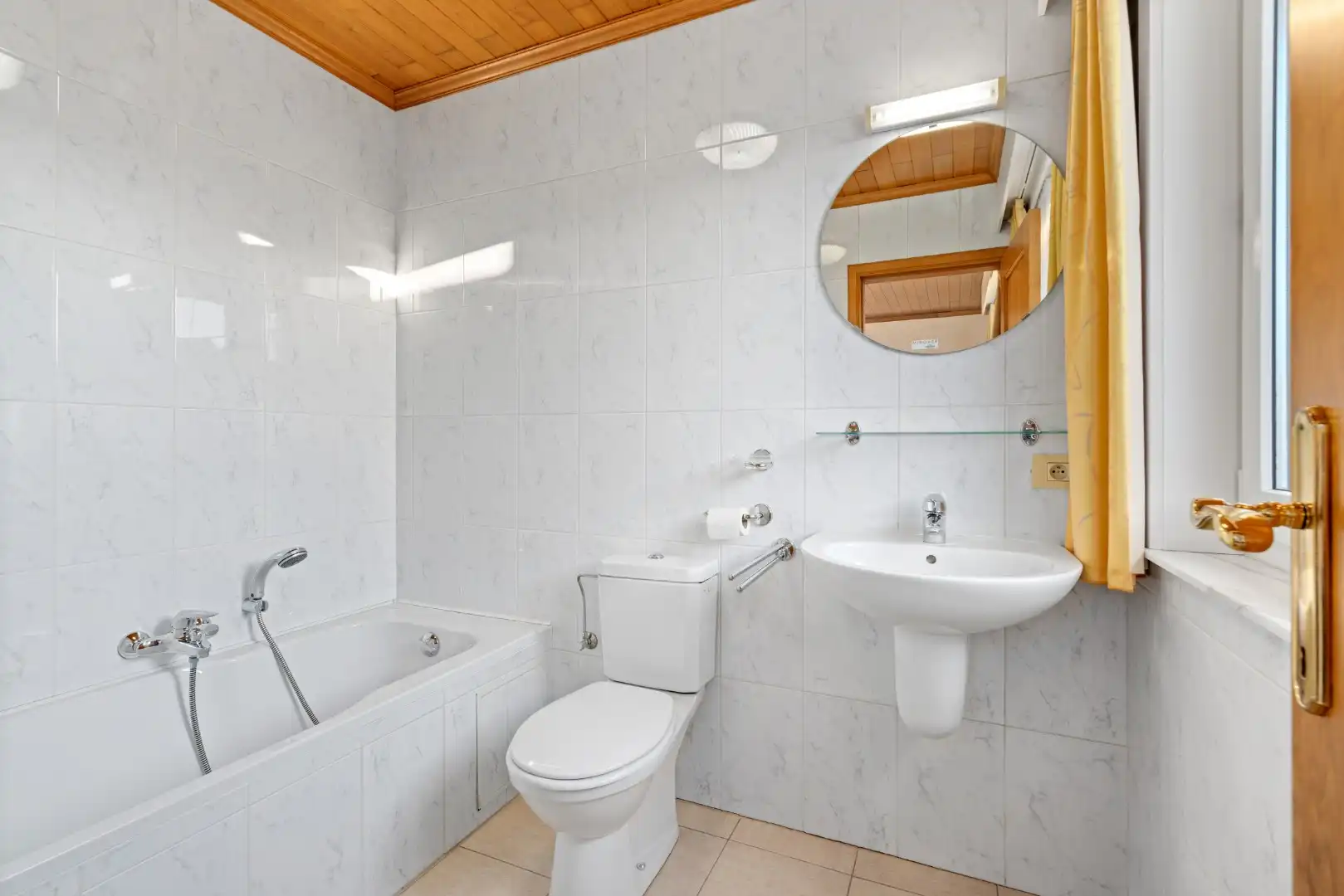 Ruime open bebouwing te koop in Zomergem foto 12