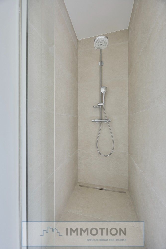 Exclusief appartement met 2 slaapkamers en garage foto 26