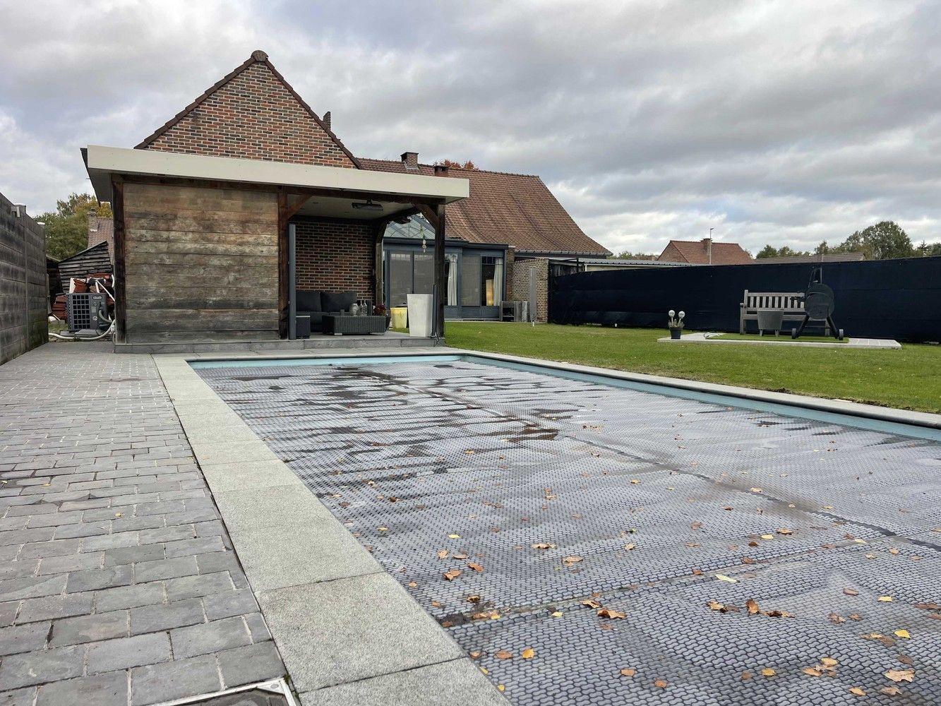 Gunstig gelegen woning met zwembad foto 26