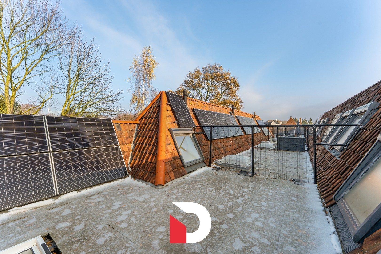 Schitterende stadswoning  in hartje Brugge gelegen op een afgesloten en verdoken binnenplaats. foto 17