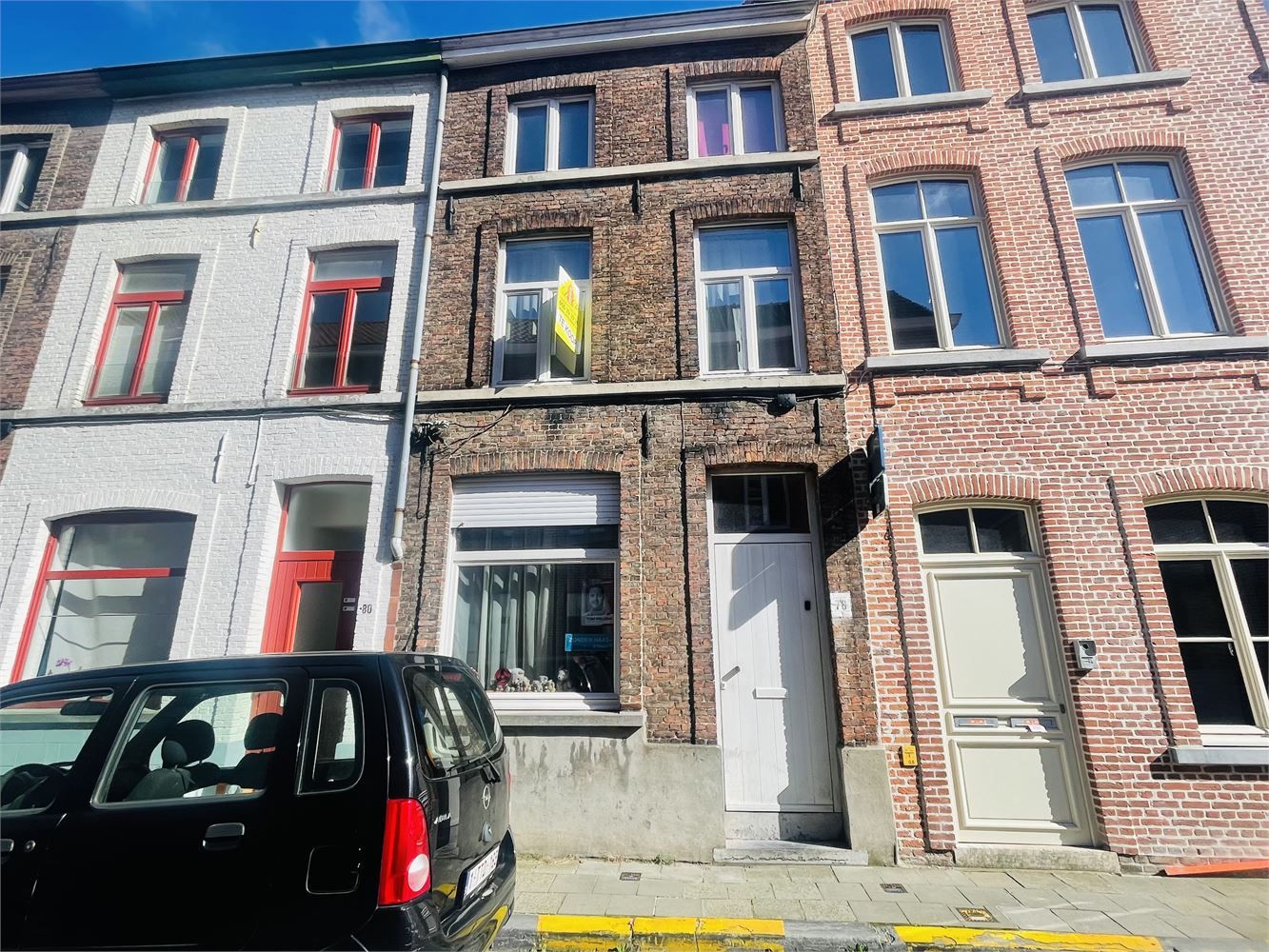 Brugge centrum, ruime gezinswoning met grote living, 3 slaapkamers en stadspatio foto 1