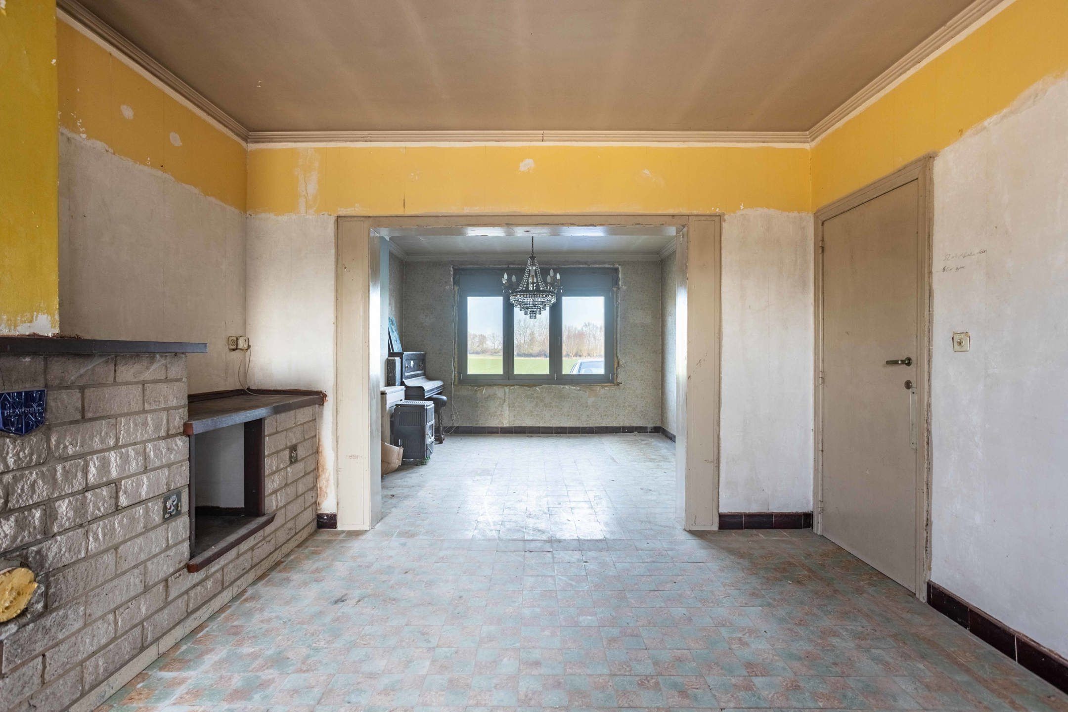 Te renoveren halfopen bebouwing met veel potentieel foto 6