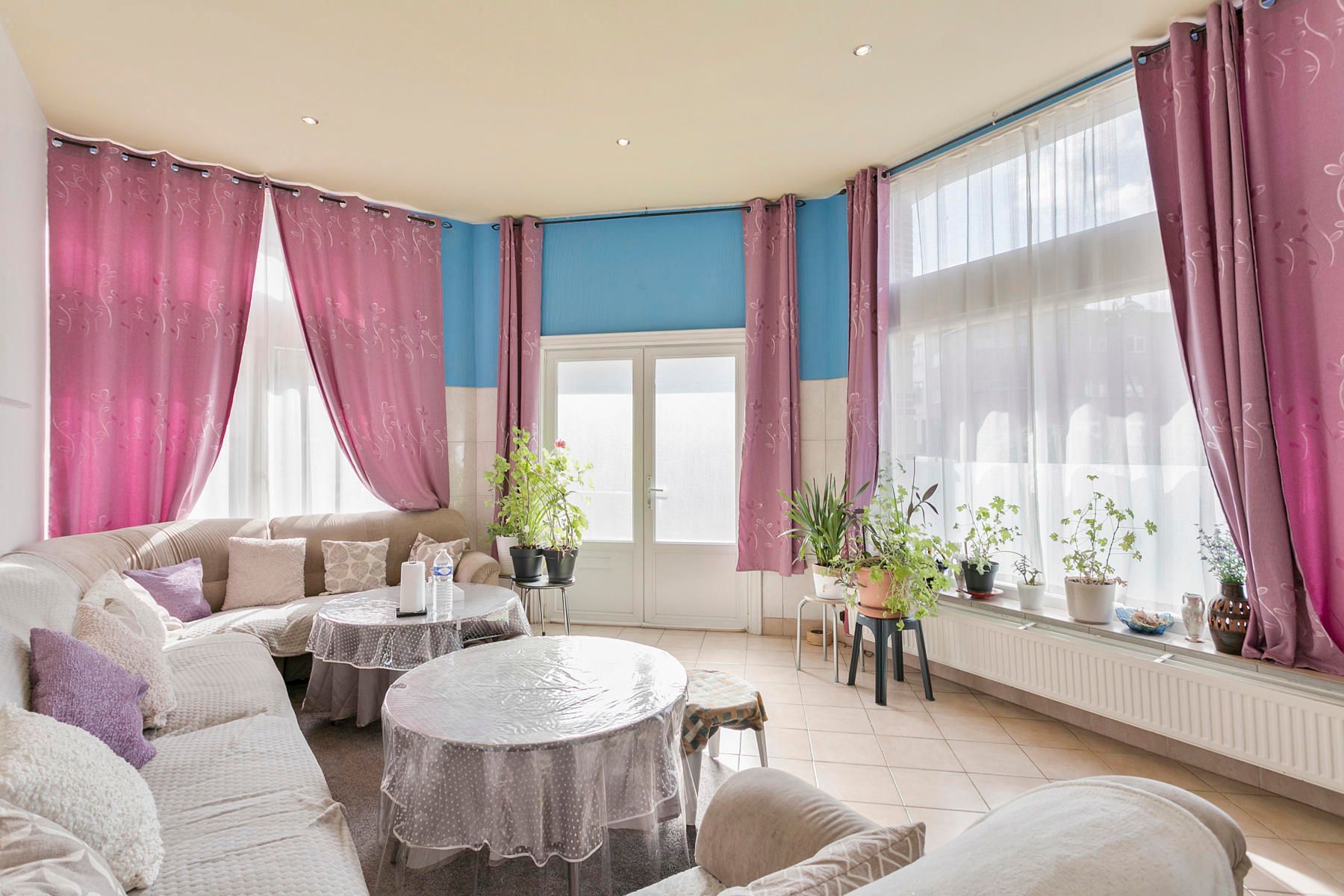 Karaktervol opbrengstgebouw op toplocatie in Ronse! foto 4